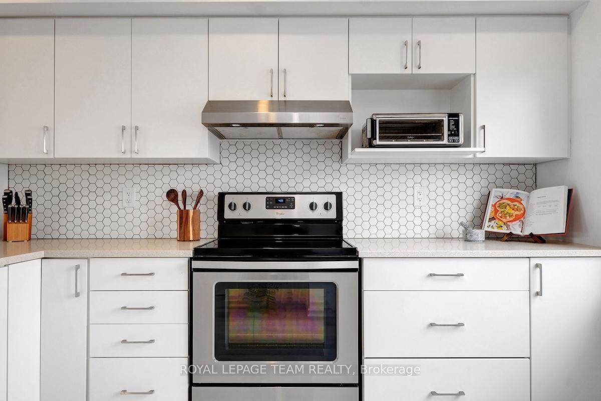 Photo 23 of 153 Camden Private, Ottawa, Barrhaven - Cedargrove/Fraserdale — HOMEH