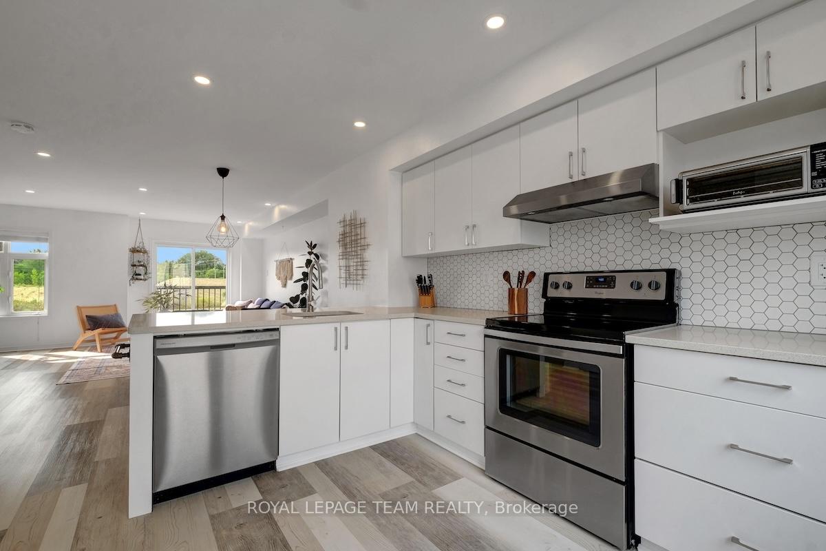 Photo 25 of 153 Camden Private, Ottawa, Barrhaven - Cedargrove/Fraserdale — HOMEH
