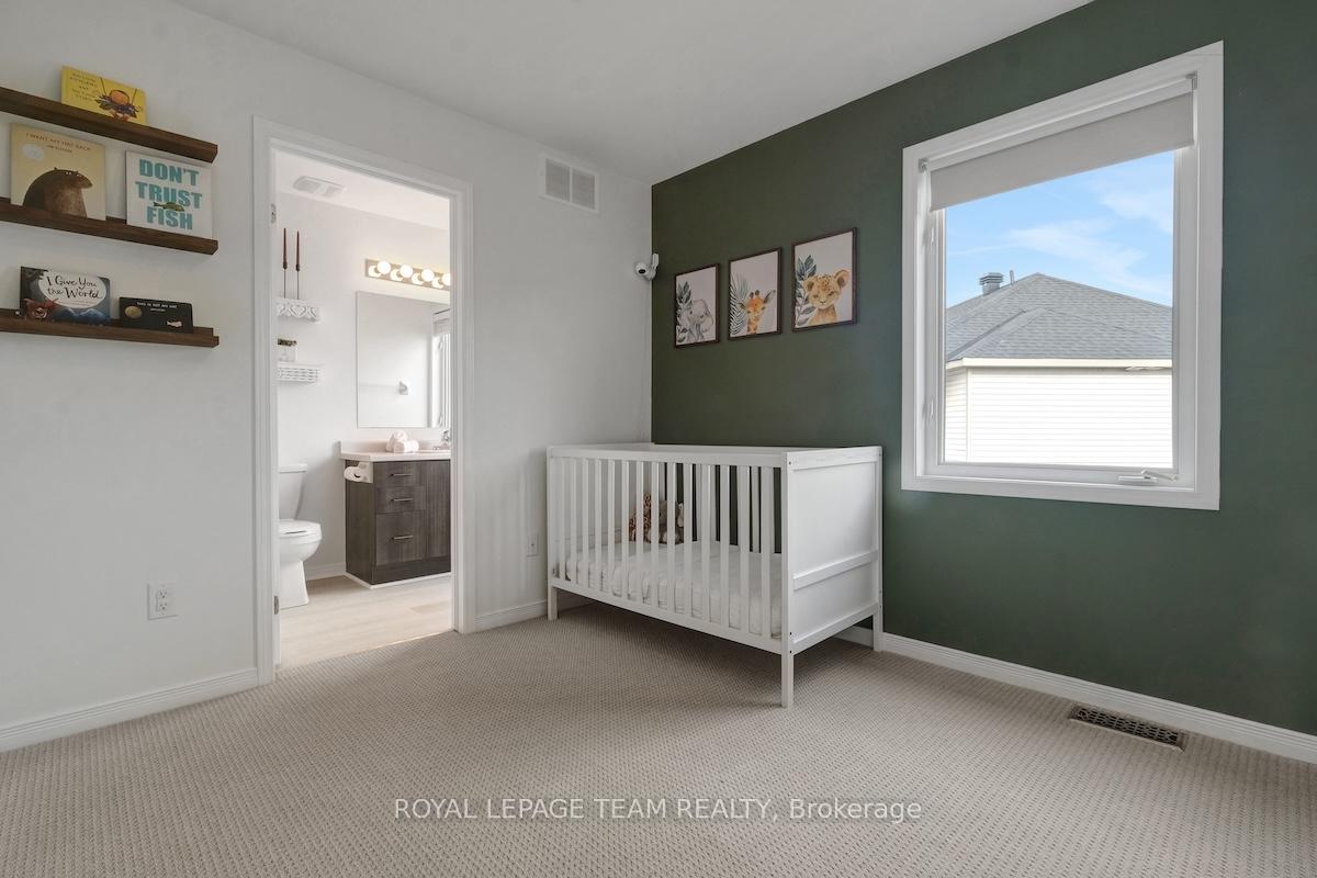 Photo 37 of 153 Camden Private, Ottawa, Barrhaven - Cedargrove/Fraserdale — HOMEH