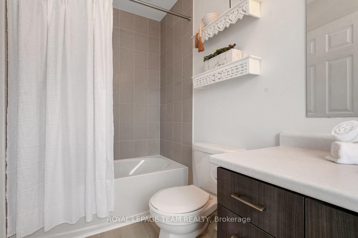 Photo 36 of 153 Camden Private, Ottawa, Barrhaven - Cedargrove/Fraserdale — HOMEH