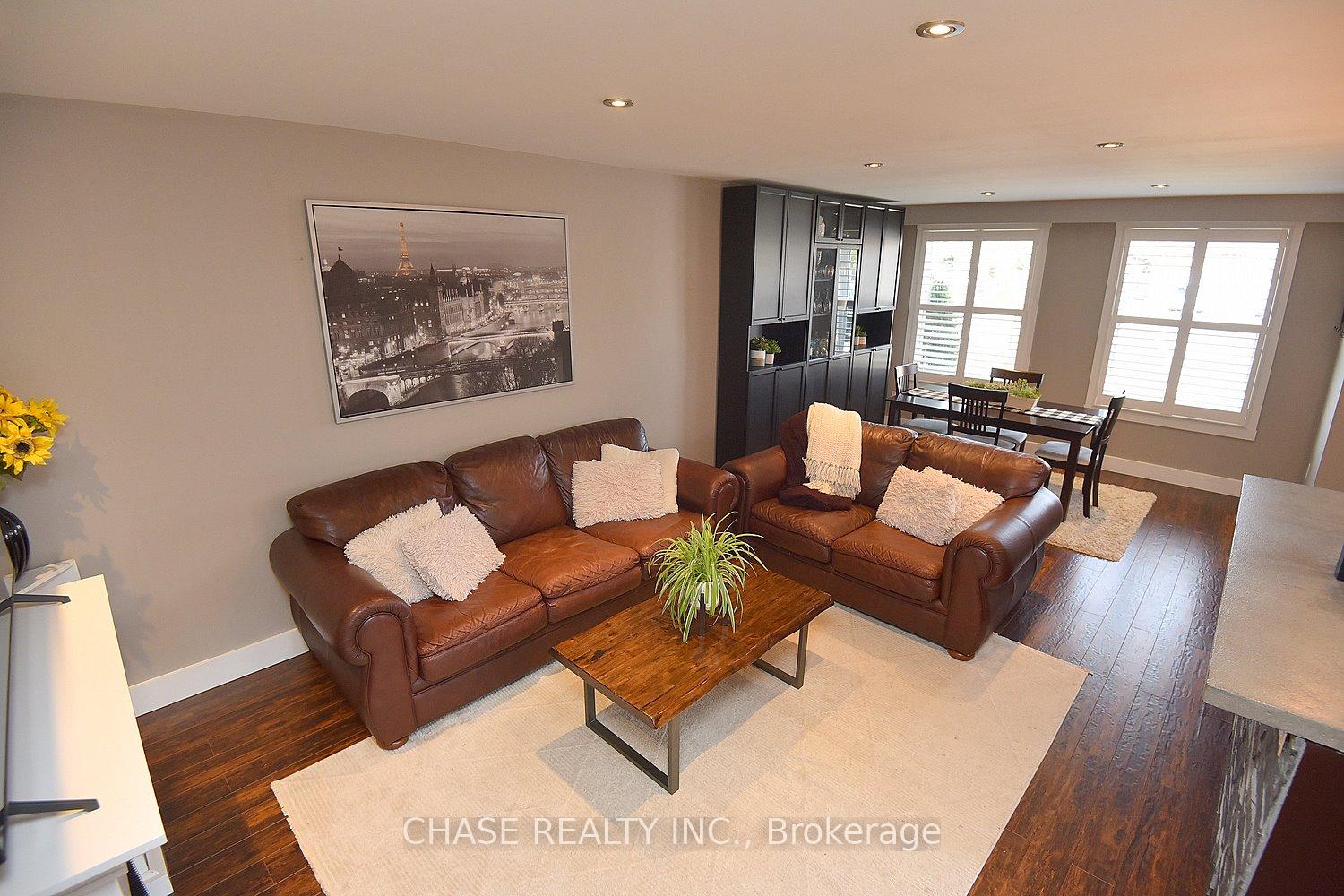 Photo 4 of 614 Upper Paradise Road, Hamilton, Fessenden — HOMEH