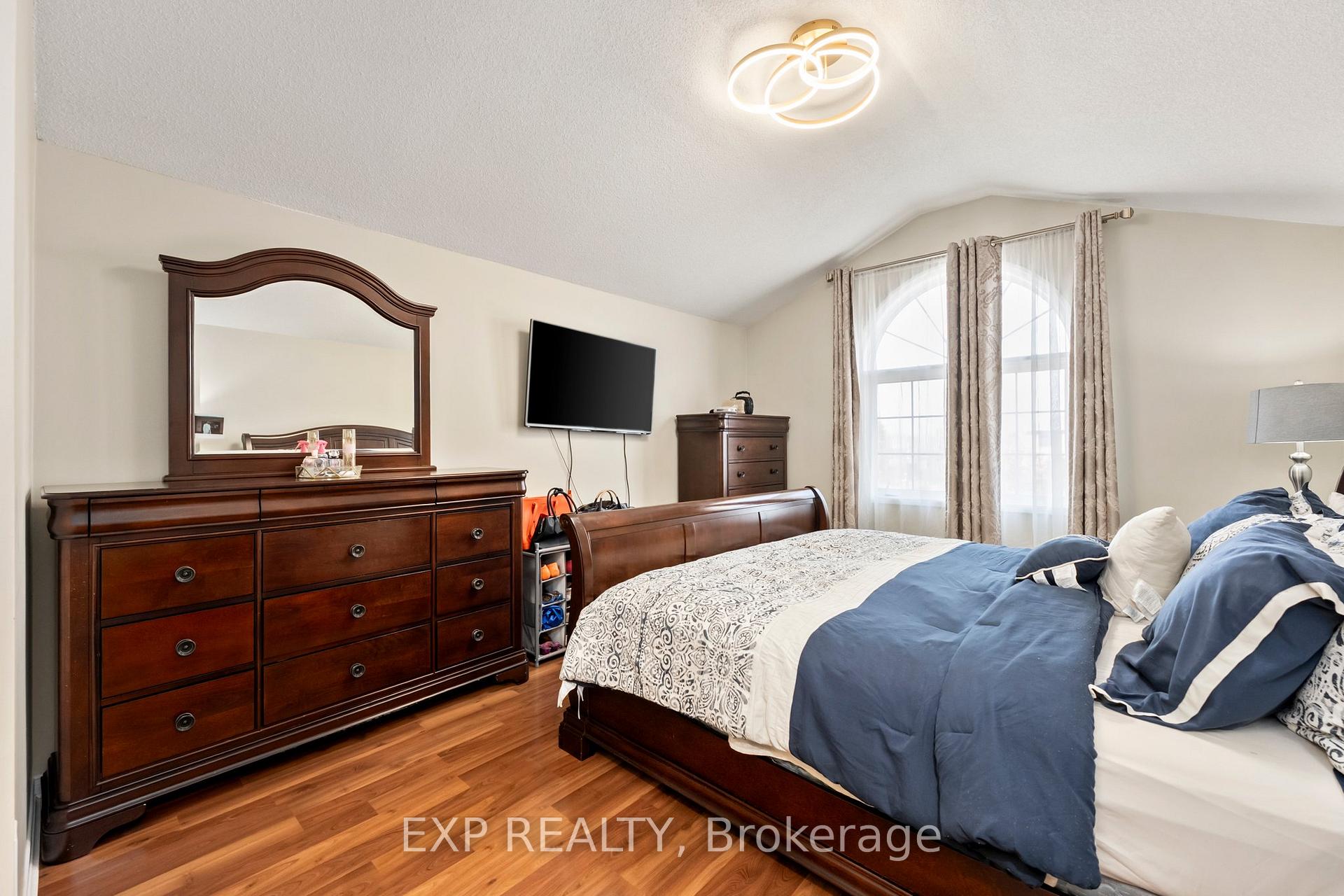 Photo 18 of 165 Marsellus Drive, Barrie, Holly — HOMEH