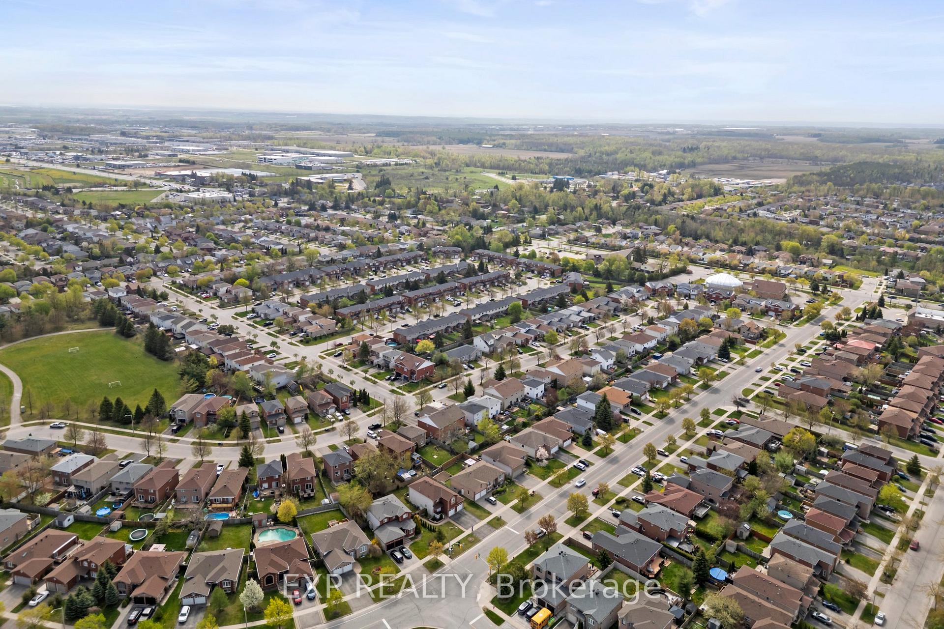 Photo 36 of 165 Marsellus Drive, Barrie, Holly — HOMEH