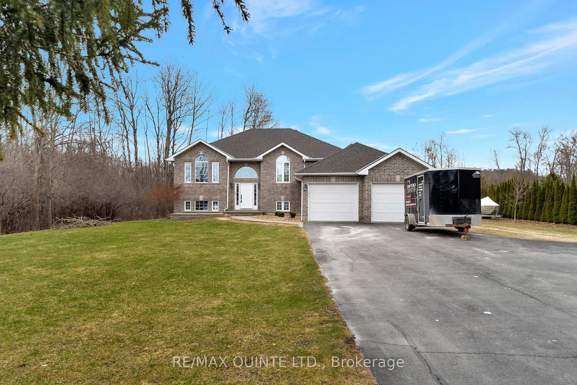Photo 3 of 544 Townsend Road, Belleville, Thurlow Ward — HOMEH