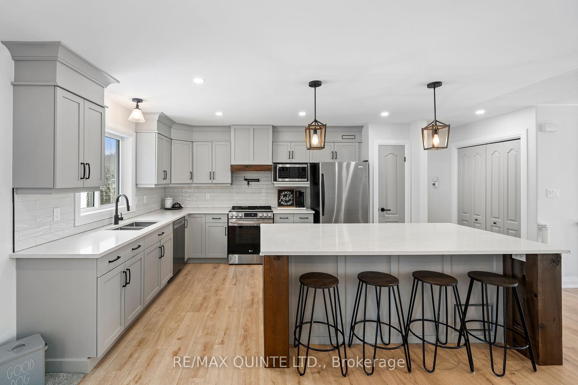 Photo 6 of 544 Townsend Road, Belleville, Thurlow Ward — HOMEH