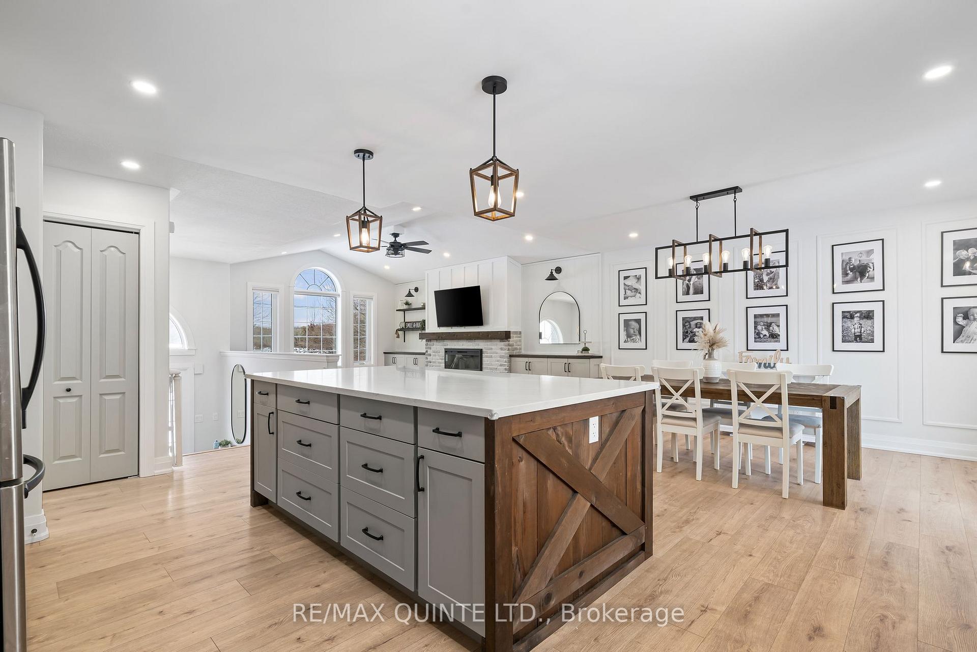 Photo 7 of 544 Townsend Road, Belleville, Thurlow Ward — HOMEH