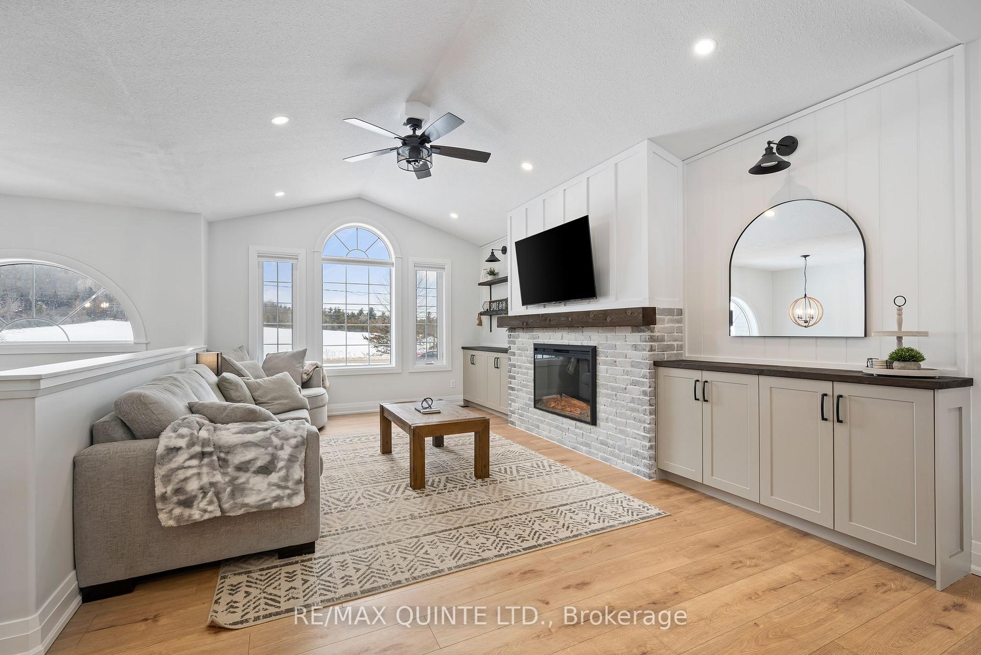 Photo 12 of 544 Townsend Road, Belleville, Thurlow Ward — HOMEH