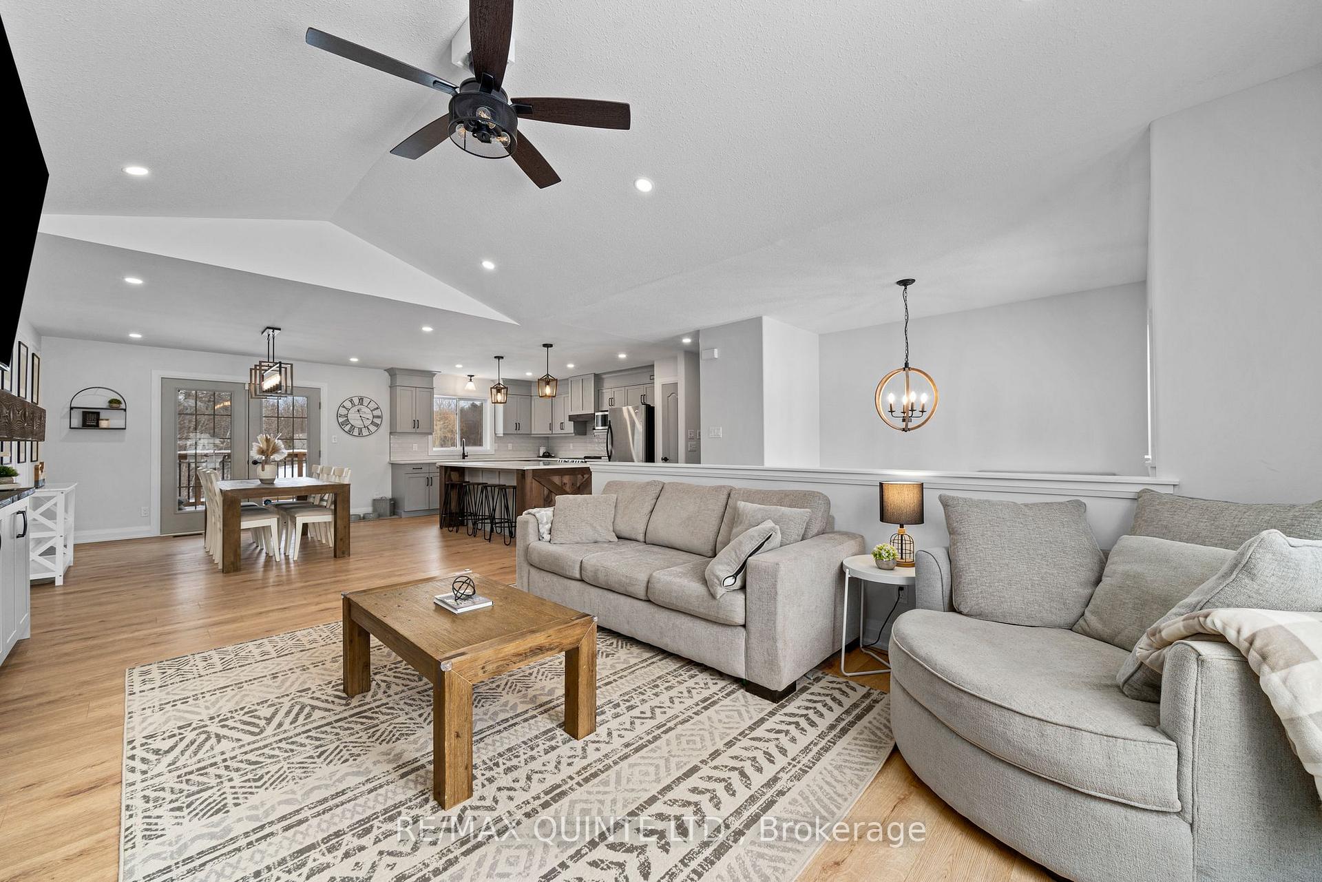 Photo 15 of 544 Townsend Road, Belleville, Thurlow Ward — HOMEH