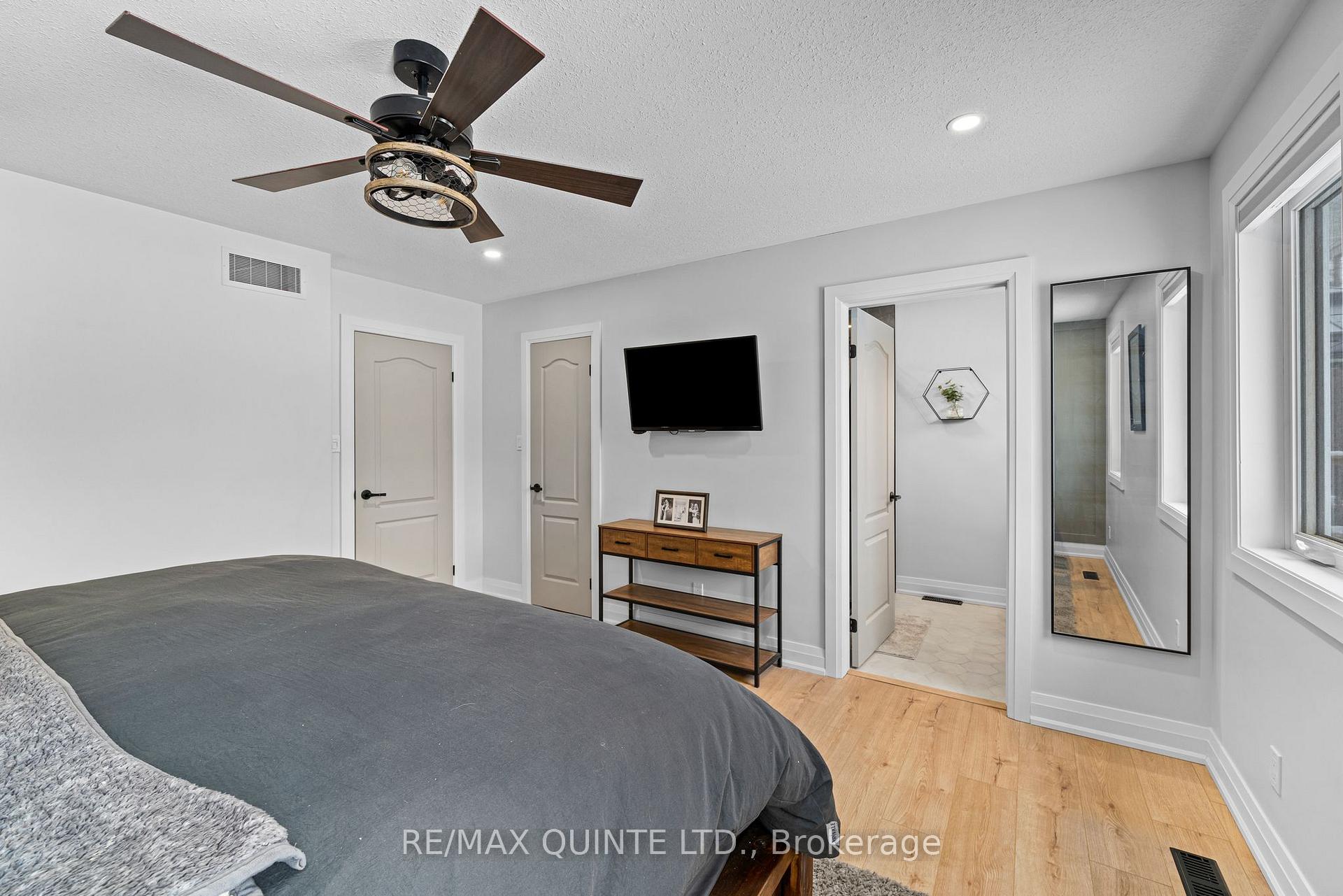 Photo 31 of 544 Townsend Road, Belleville, Thurlow Ward — HOMEH
