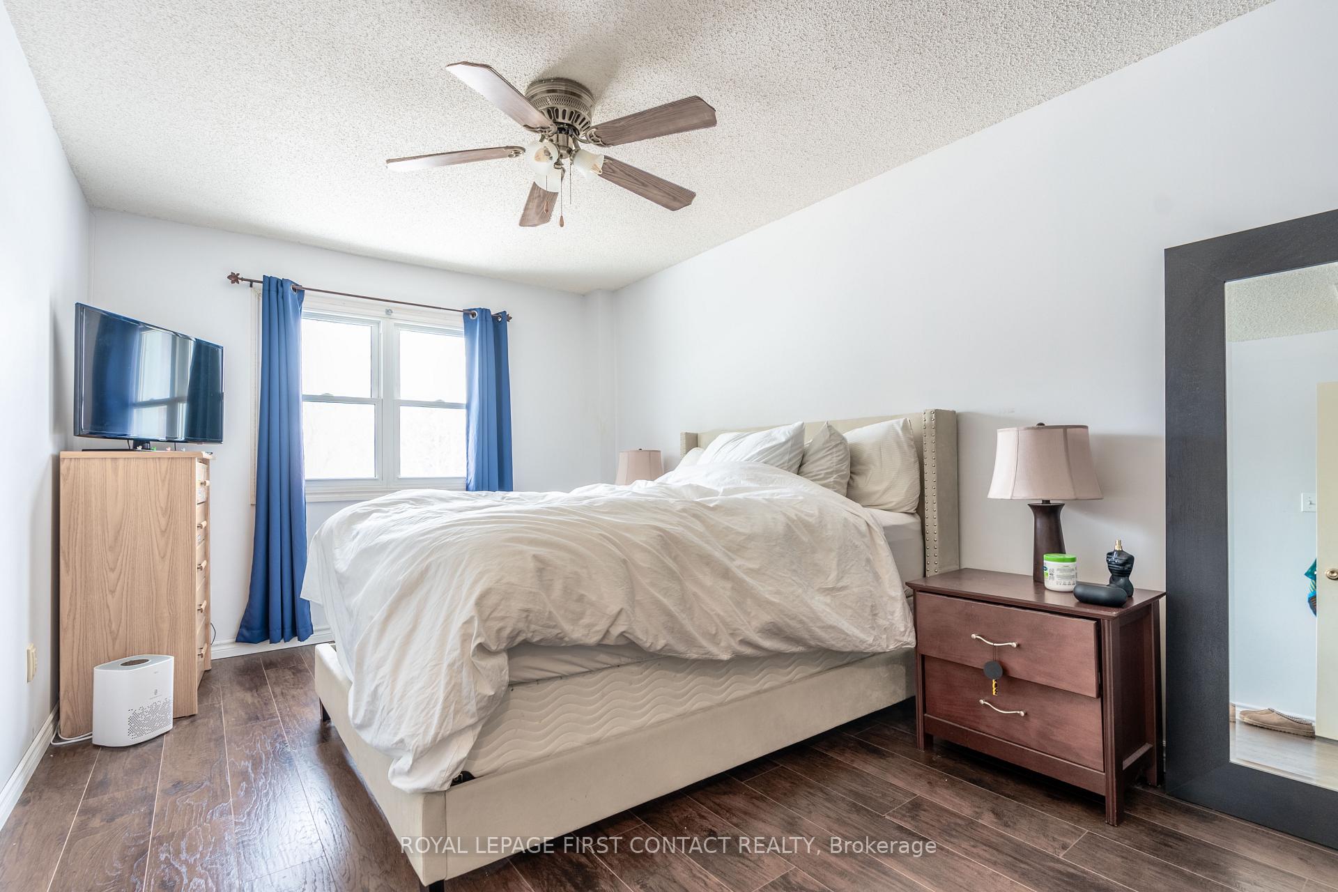 Photo 13 of 272 Dodson Road, Barrie, Innis-Shore — HOMEH