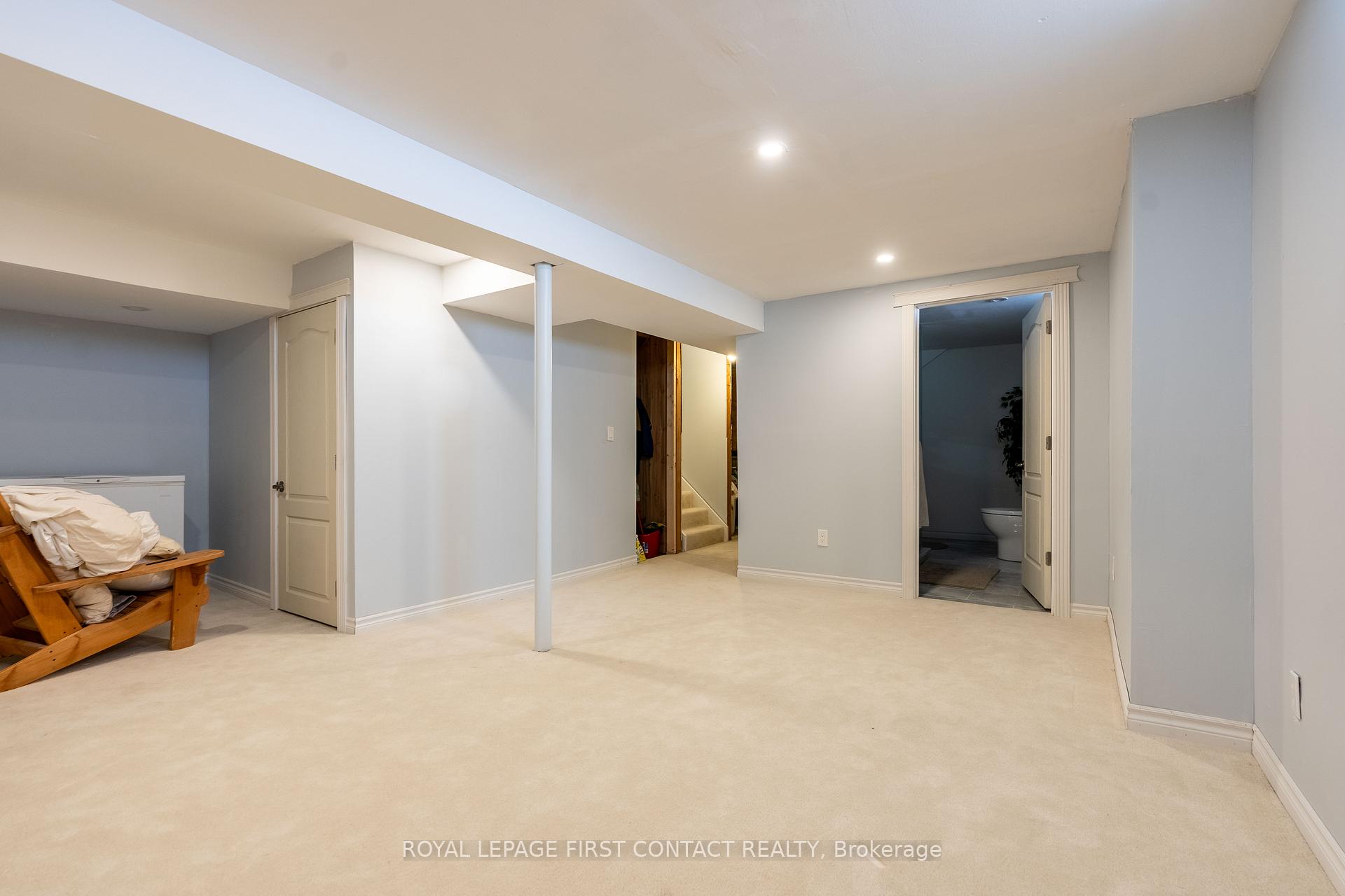 Photo 19 of 272 Dodson Road, Barrie, Innis-Shore — HOMEH