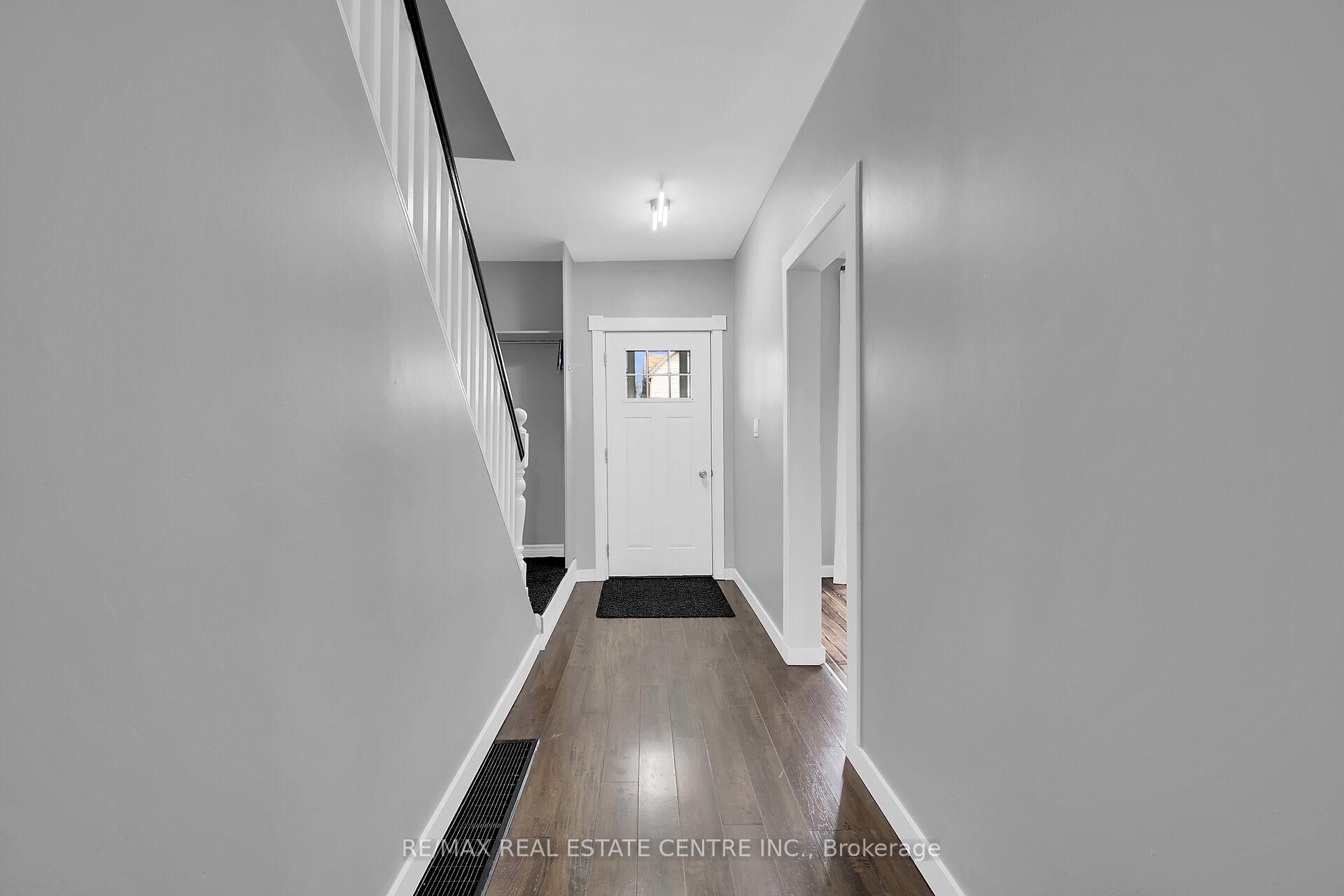Photo 3 of 18 Keith Street, Hamilton, Industrial Sector — HOMEH
