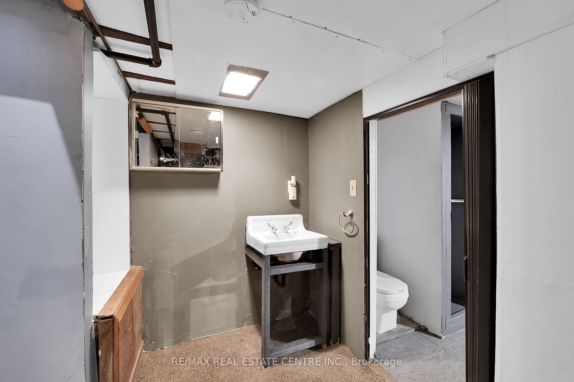 Photo 37 of 18 Keith Street, Hamilton, Industrial Sector — HOMEH
