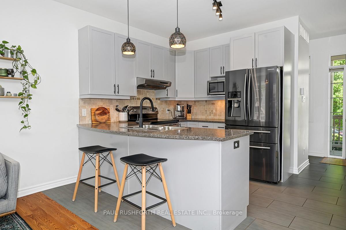 Photo 10 of 978 Hooper Street, Ottawa, Carlington — HOMEH