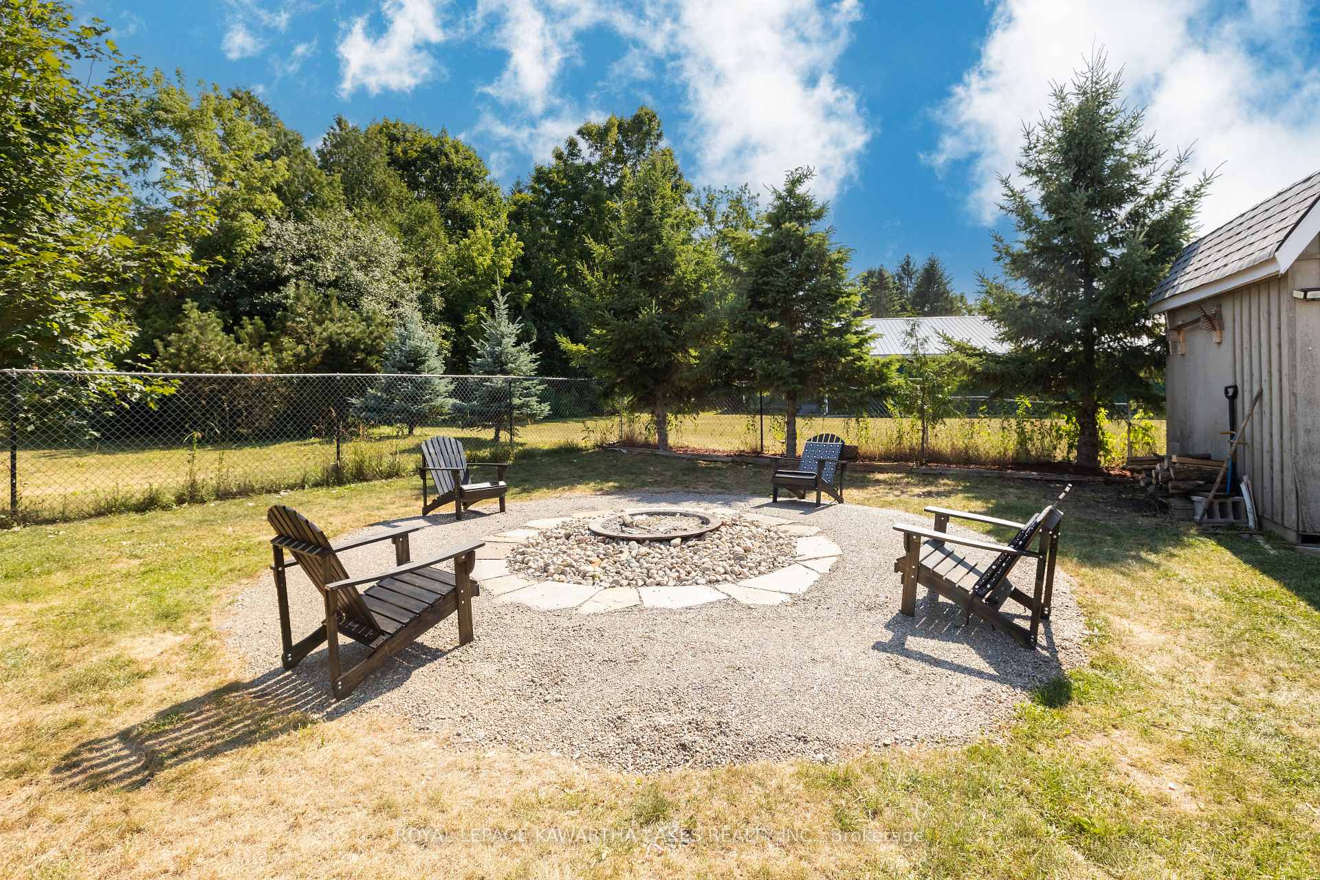 Photo 22 of 446 Dundas Street, Brock, Beaverton — HOMEH