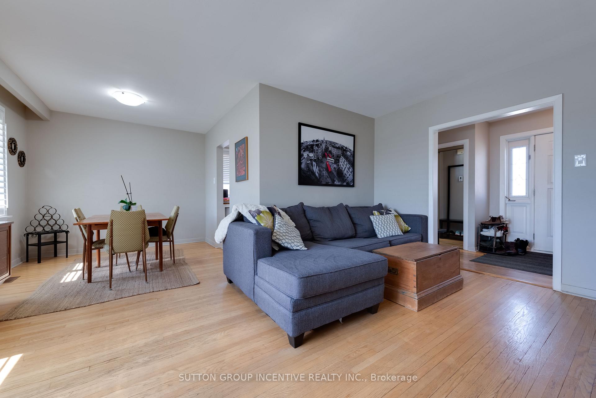 Photo 12 of 69 Ottaway Avenue, Barrie, Wellington — HOMEH
