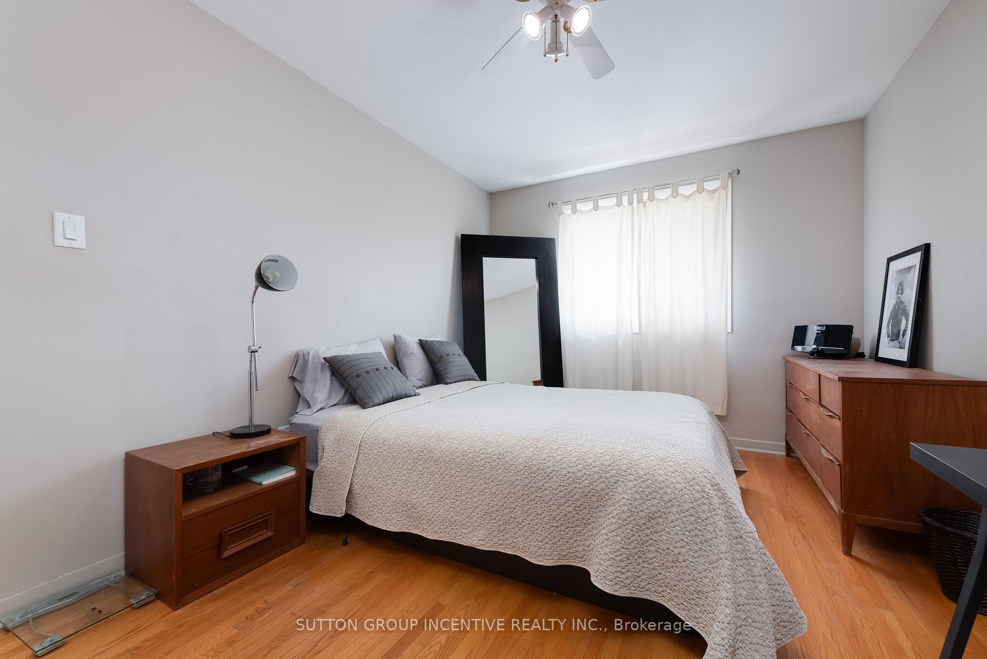 Photo 26 of 69 Ottaway Avenue, Barrie, Wellington — HOMEH