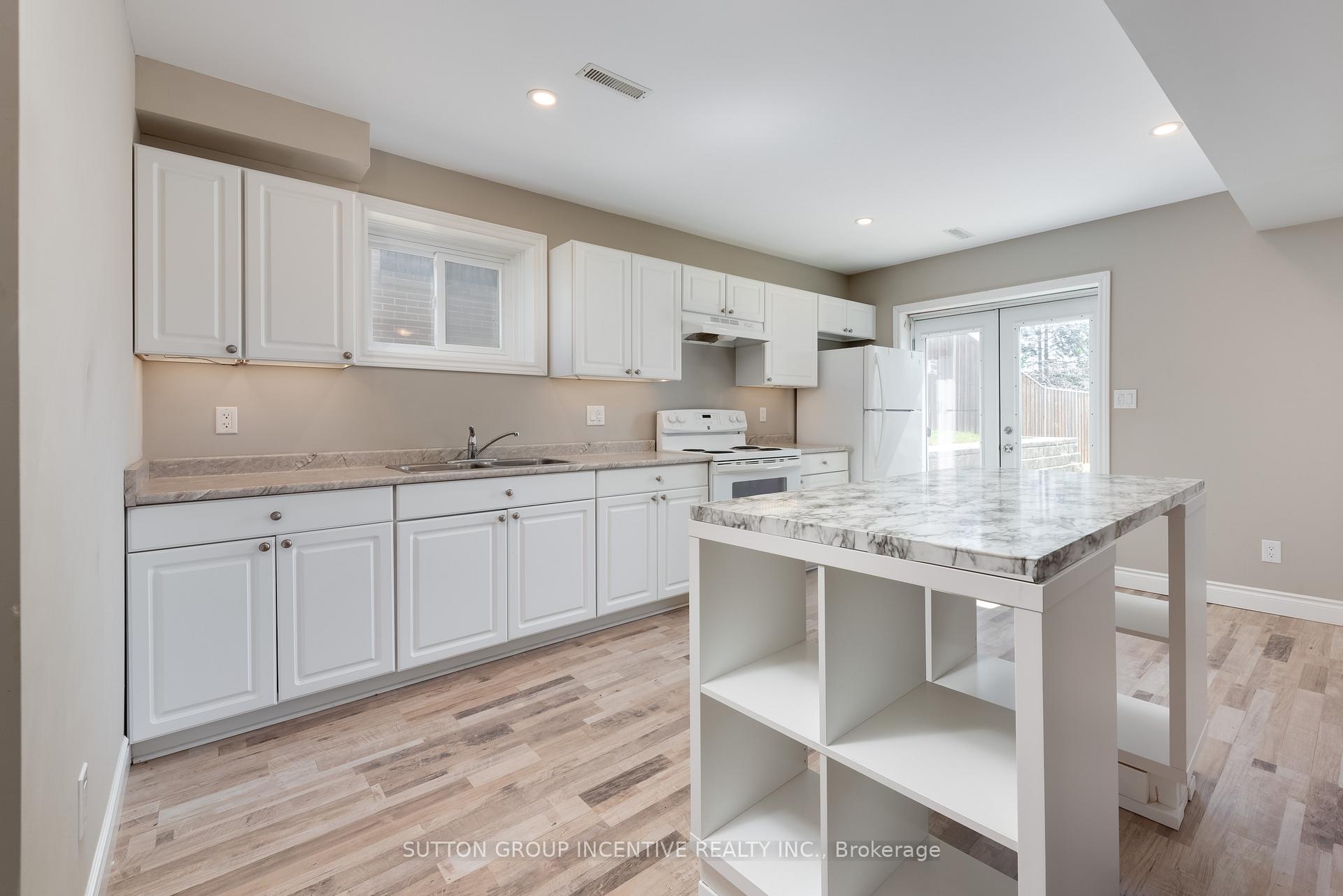 Photo 35 of 69 Ottaway Avenue, Barrie, Wellington — HOMEH