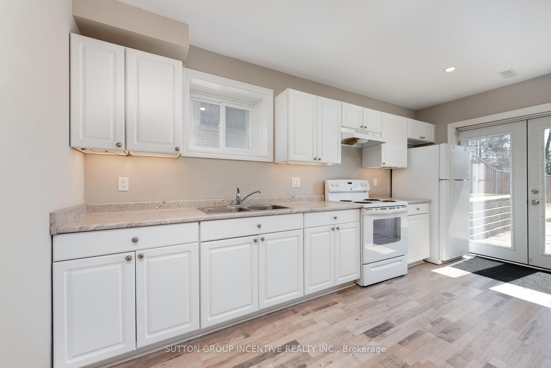 Photo 36 of 69 Ottaway Avenue, Barrie, Wellington — HOMEH
