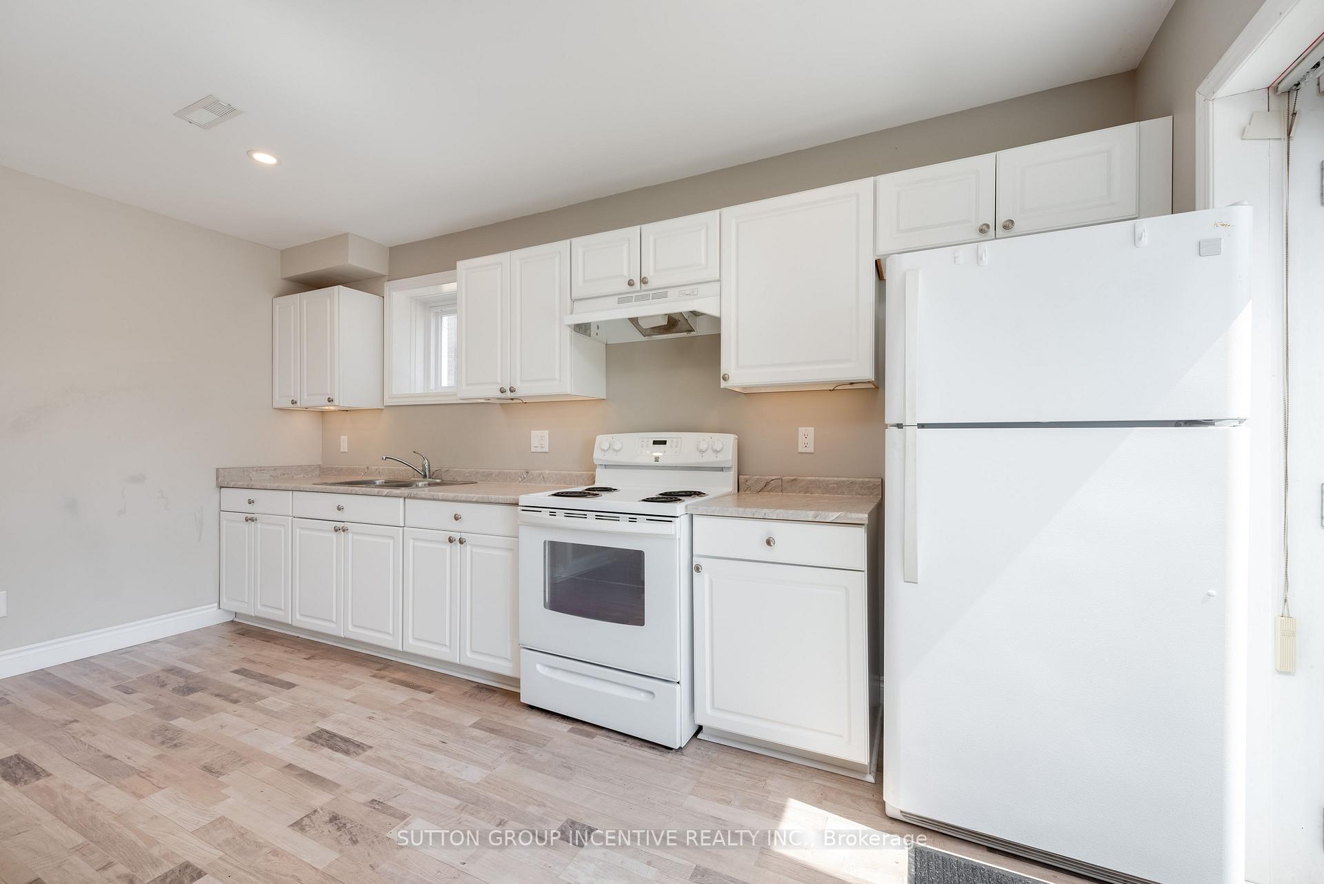 Photo 38 of 69 Ottaway Avenue, Barrie, Wellington — HOMEH