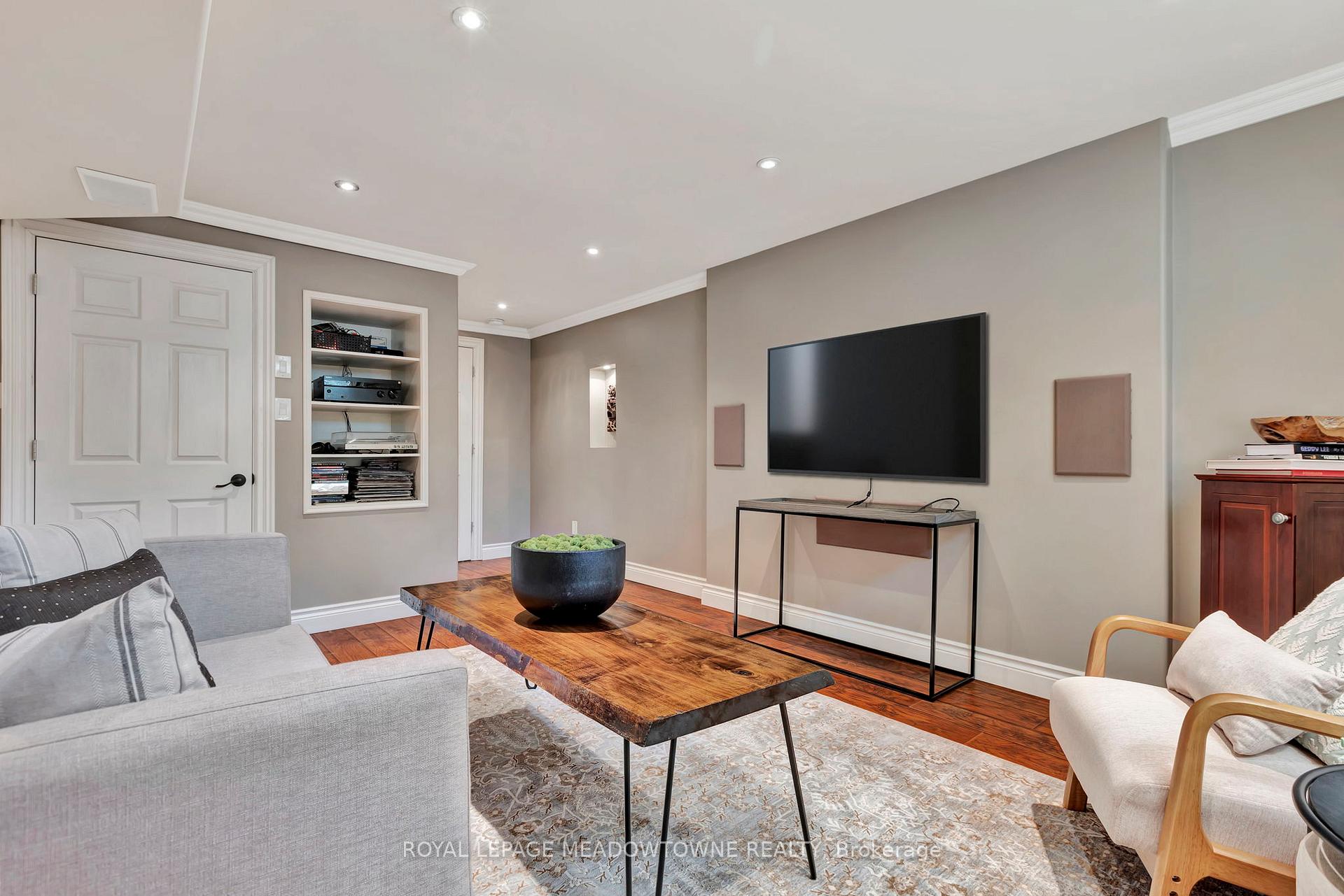 Photo 25 of 1 Woodspring Court E, Hamilton, Rural Flamborough — HOMEH