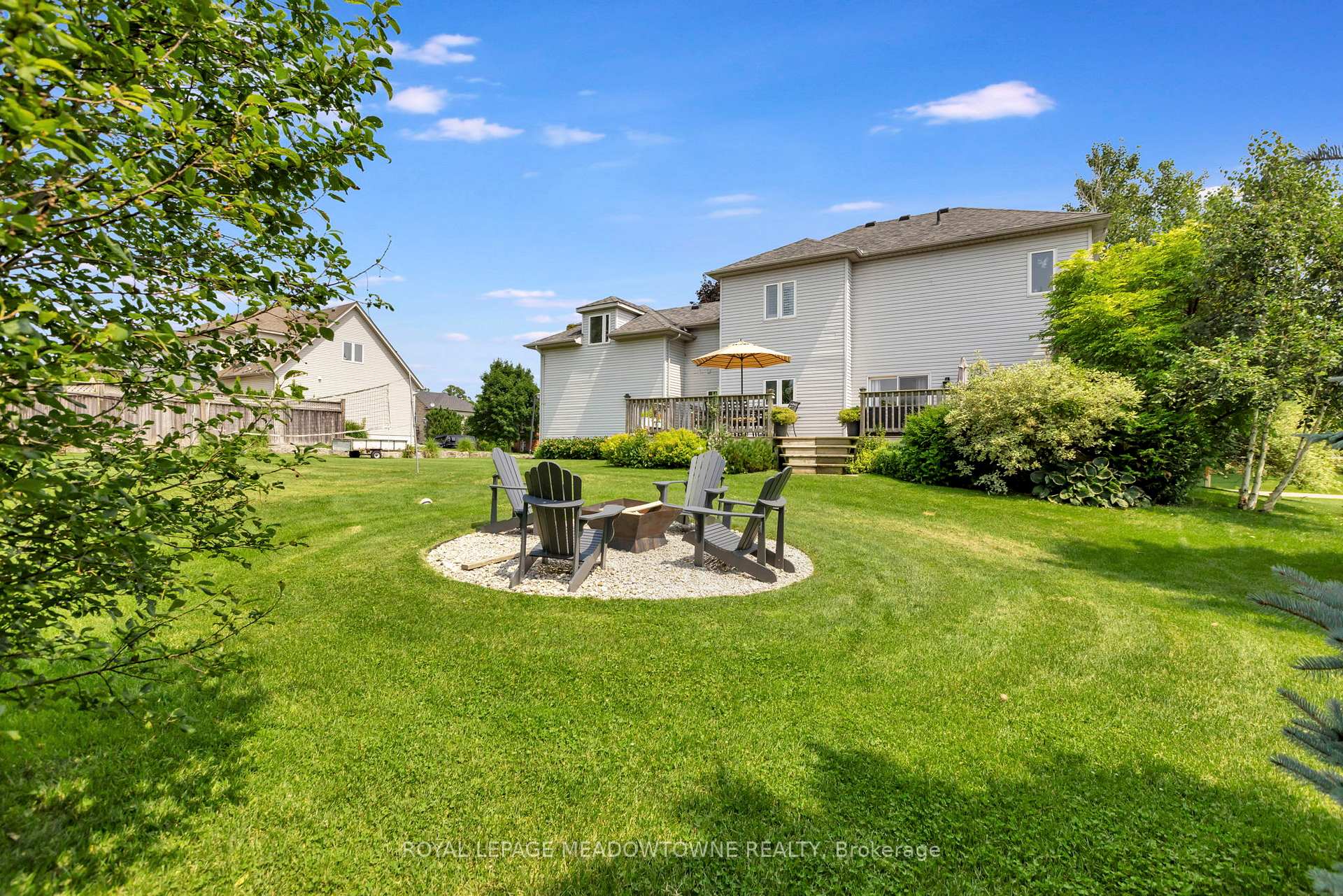 Photo 31 of 1 Woodspring Court E, Hamilton, Rural Flamborough — HOMEH