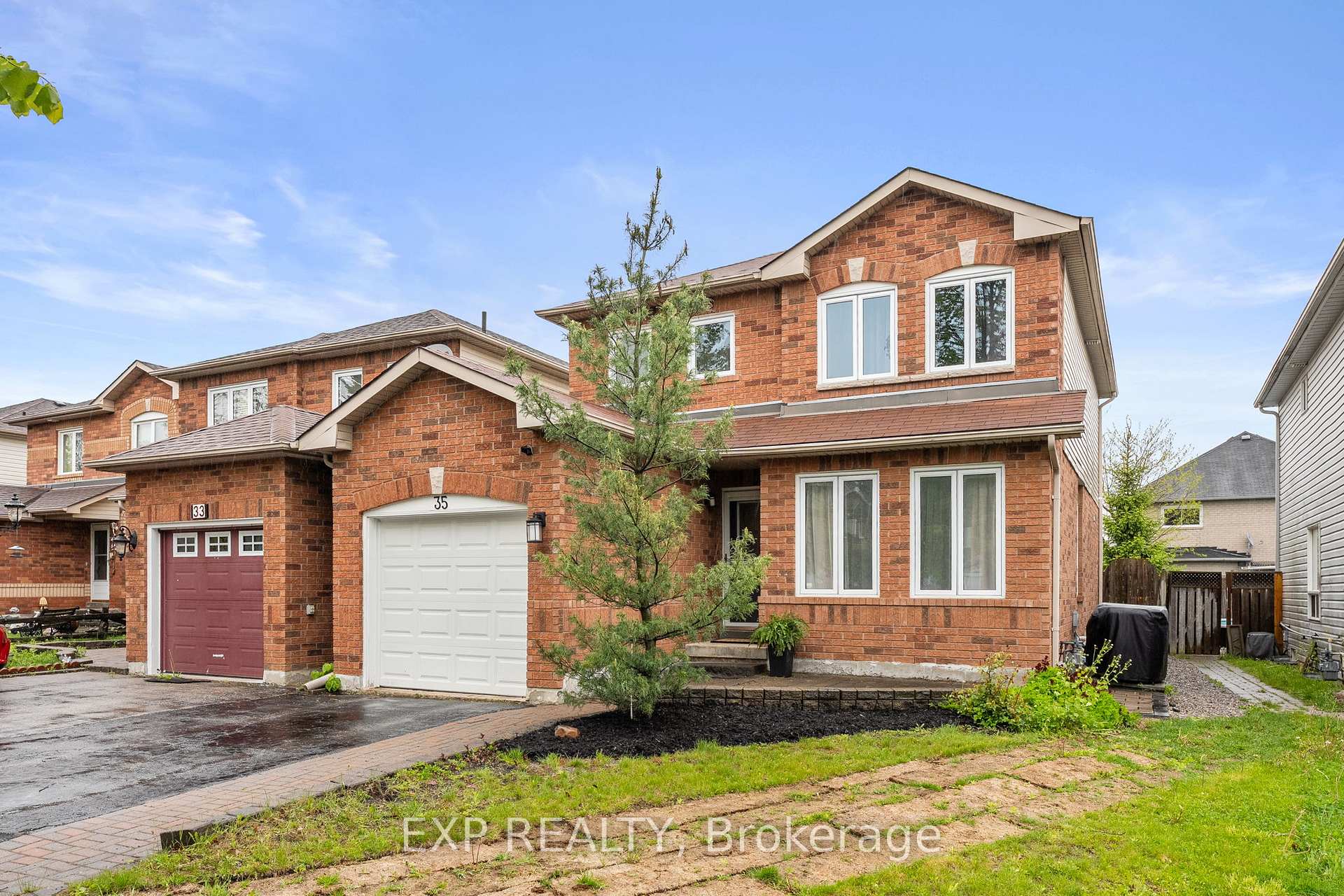Photo 2 of 35 Churchland Drive, Barrie, Holly — HOMEH