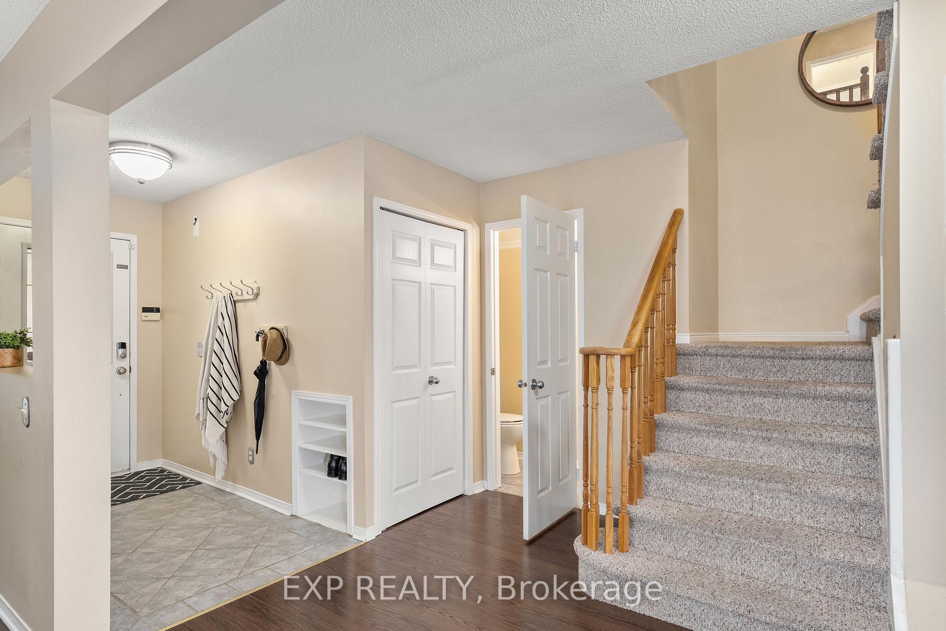 Photo 15 of 35 Churchland Drive, Barrie, Holly — HOMEH