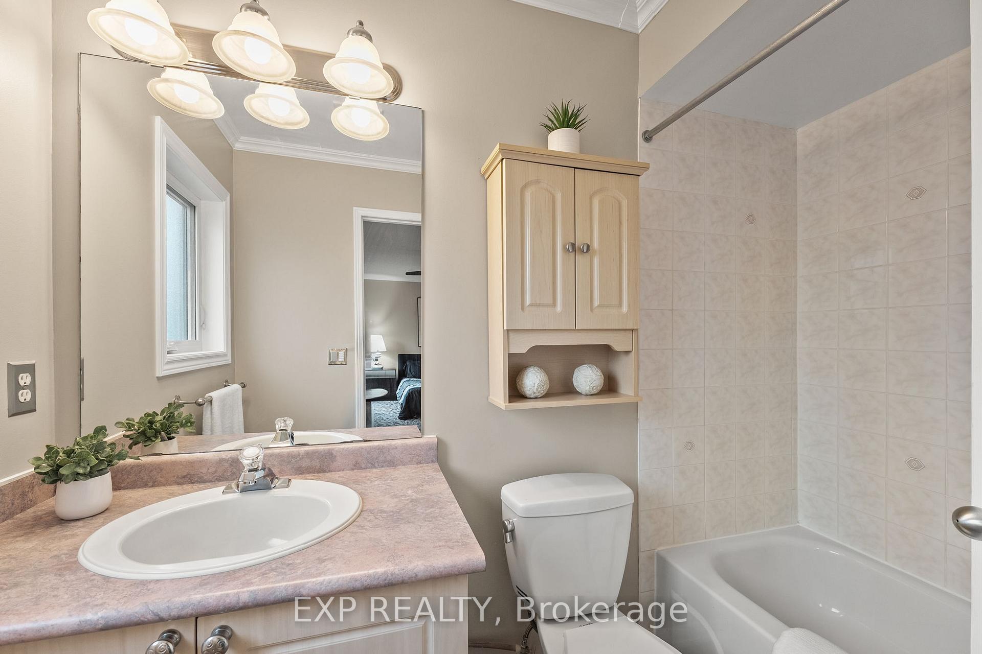 Photo 19 of 35 Churchland Drive, Barrie, Holly — HOMEH