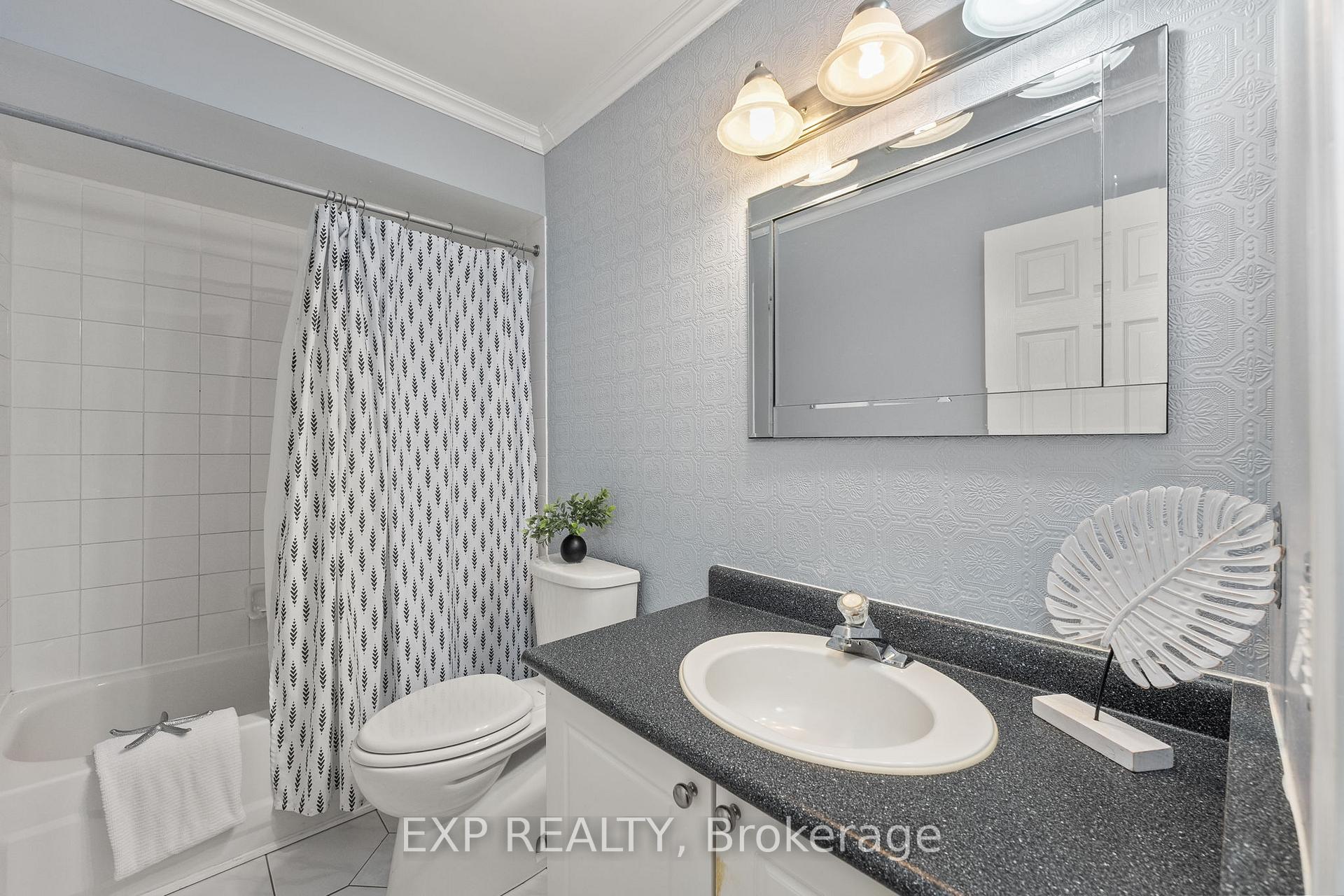 Photo 24 of 35 Churchland Drive, Barrie, Holly — HOMEH