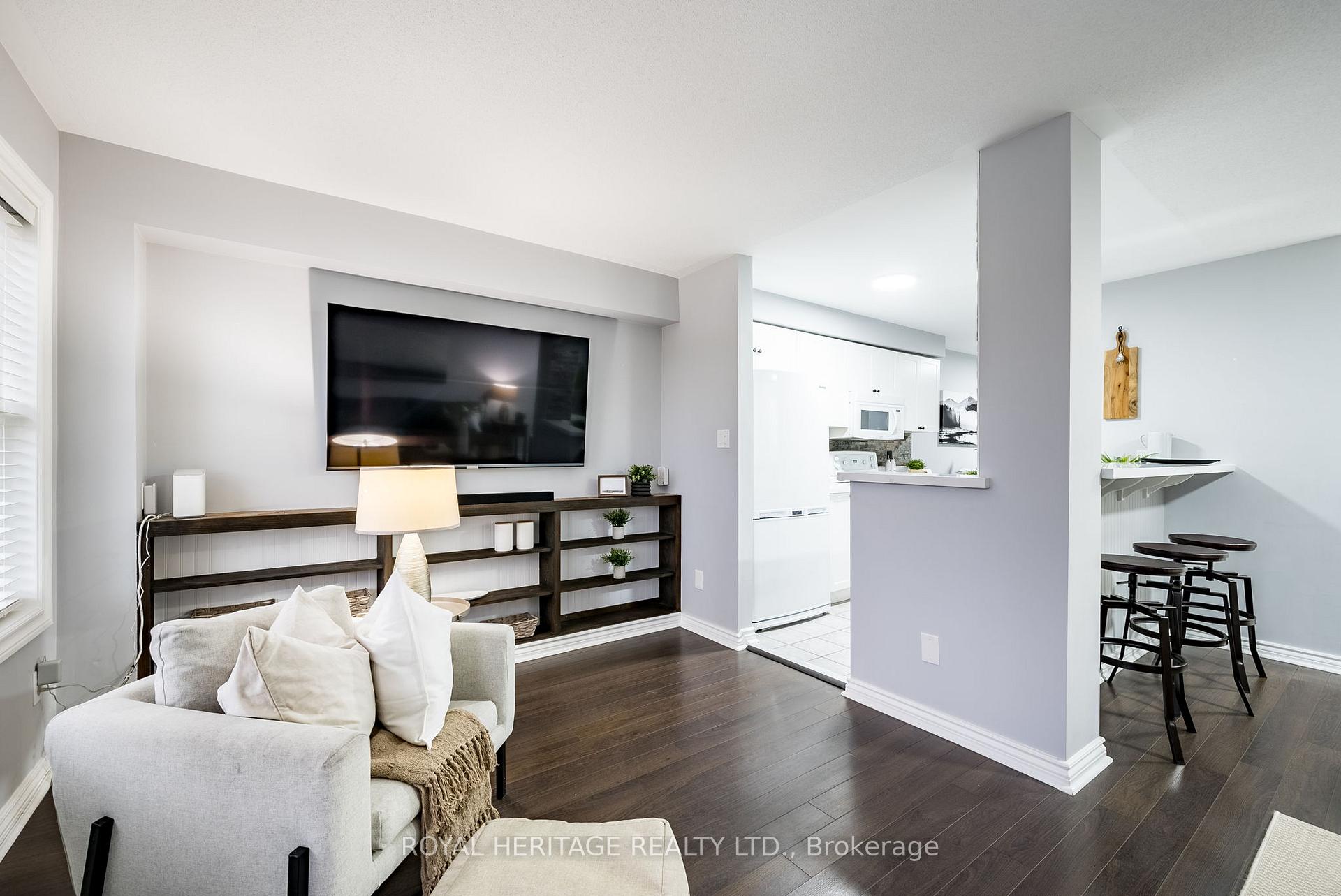 Photo 7 of 107 Shady Lane Crescent, Clarington, Bowmanville — HOMEH