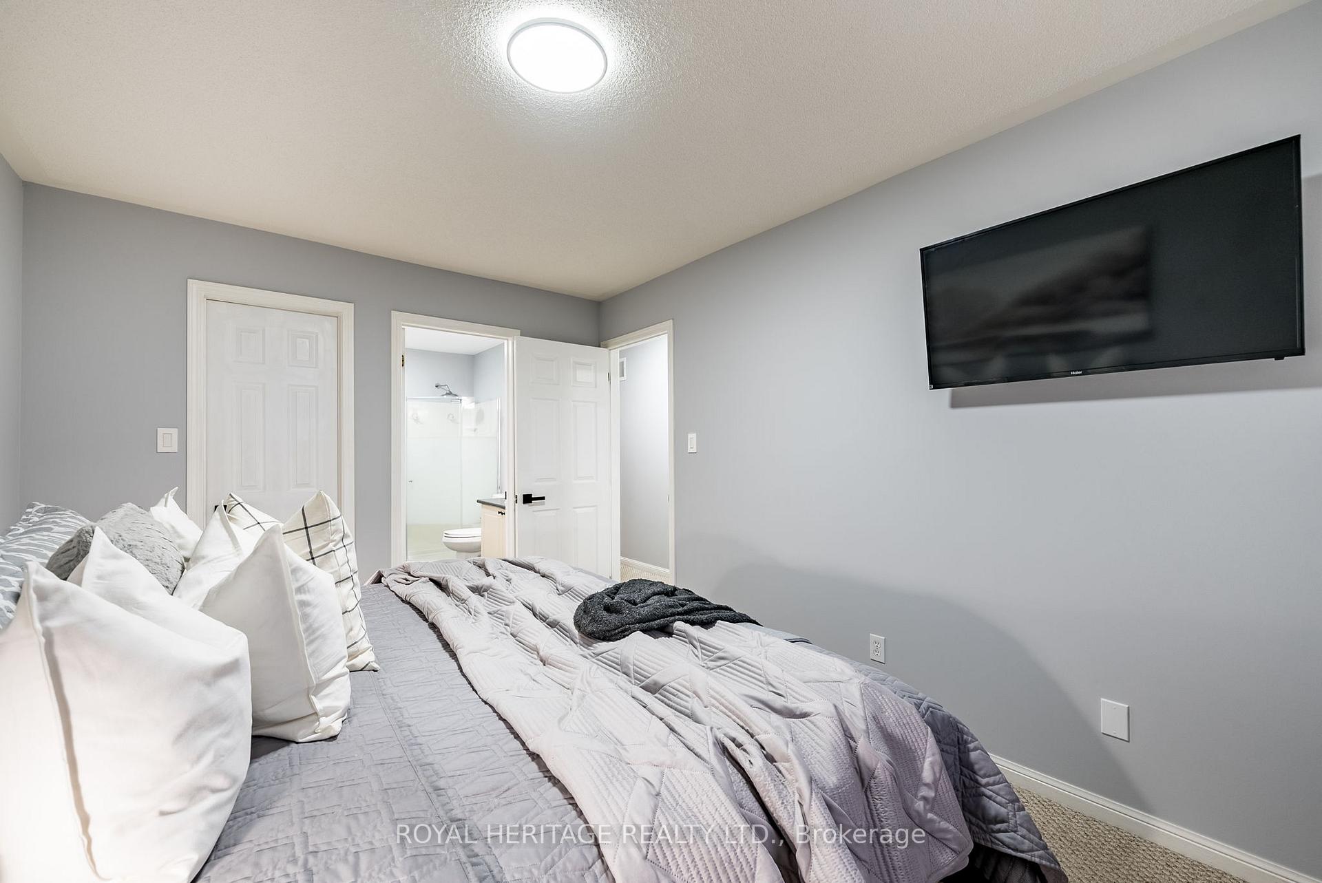 Photo 15 of 107 Shady Lane Crescent, Clarington, Bowmanville — HOMEH