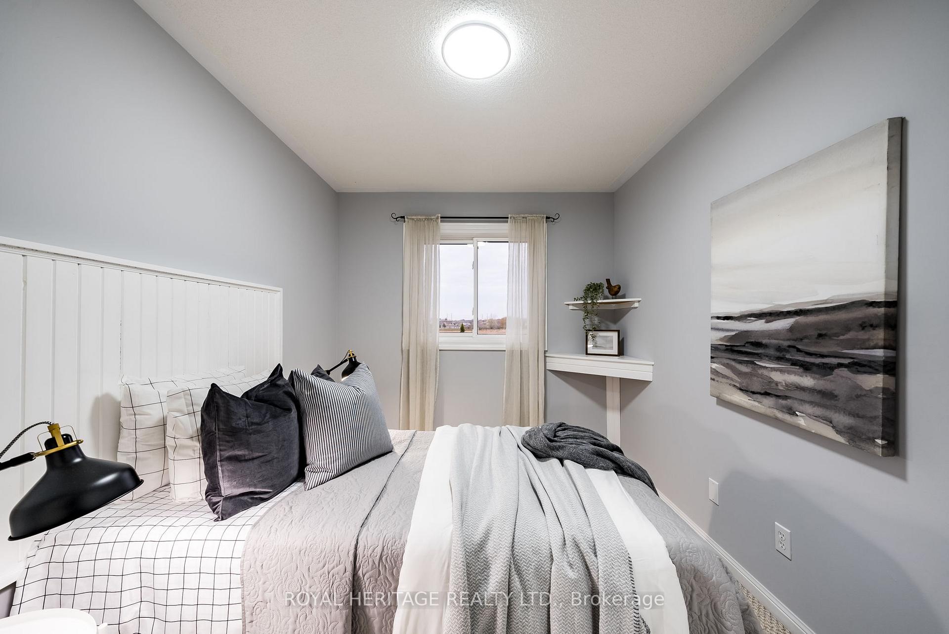 Photo 19 of 107 Shady Lane Crescent, Clarington, Bowmanville — HOMEH