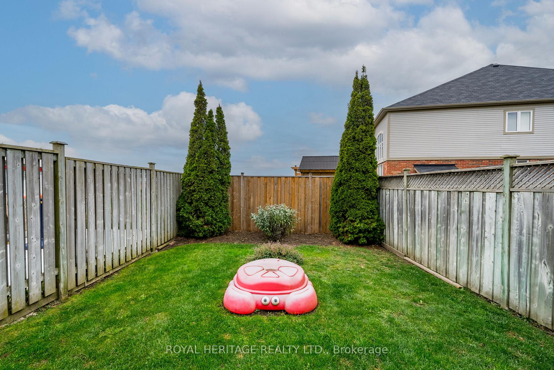 Photo 30 of 107 Shady Lane Crescent, Clarington, Bowmanville — HOMEH