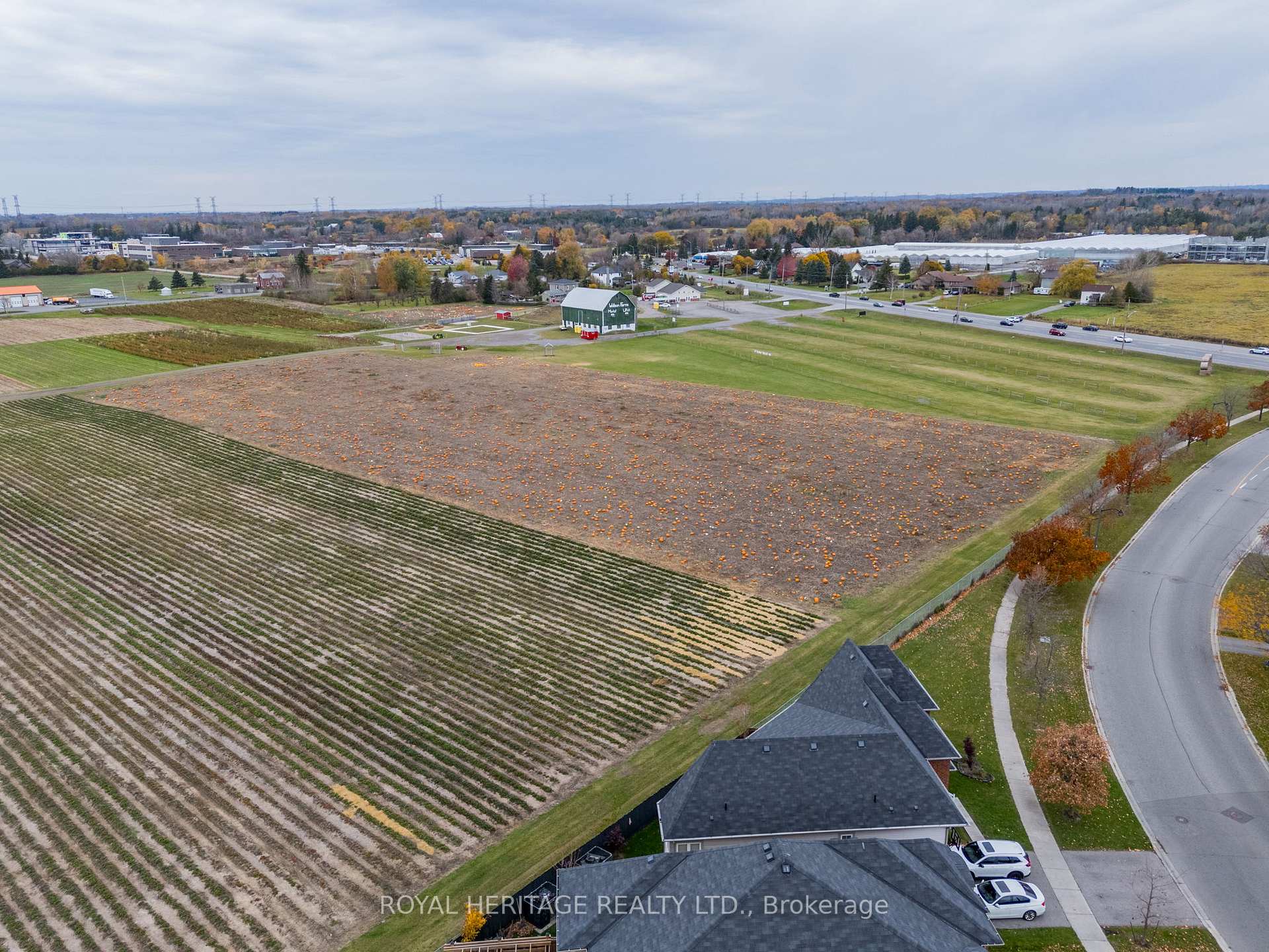 Photo 35 of 107 Shady Lane Crescent, Clarington, Bowmanville — HOMEH