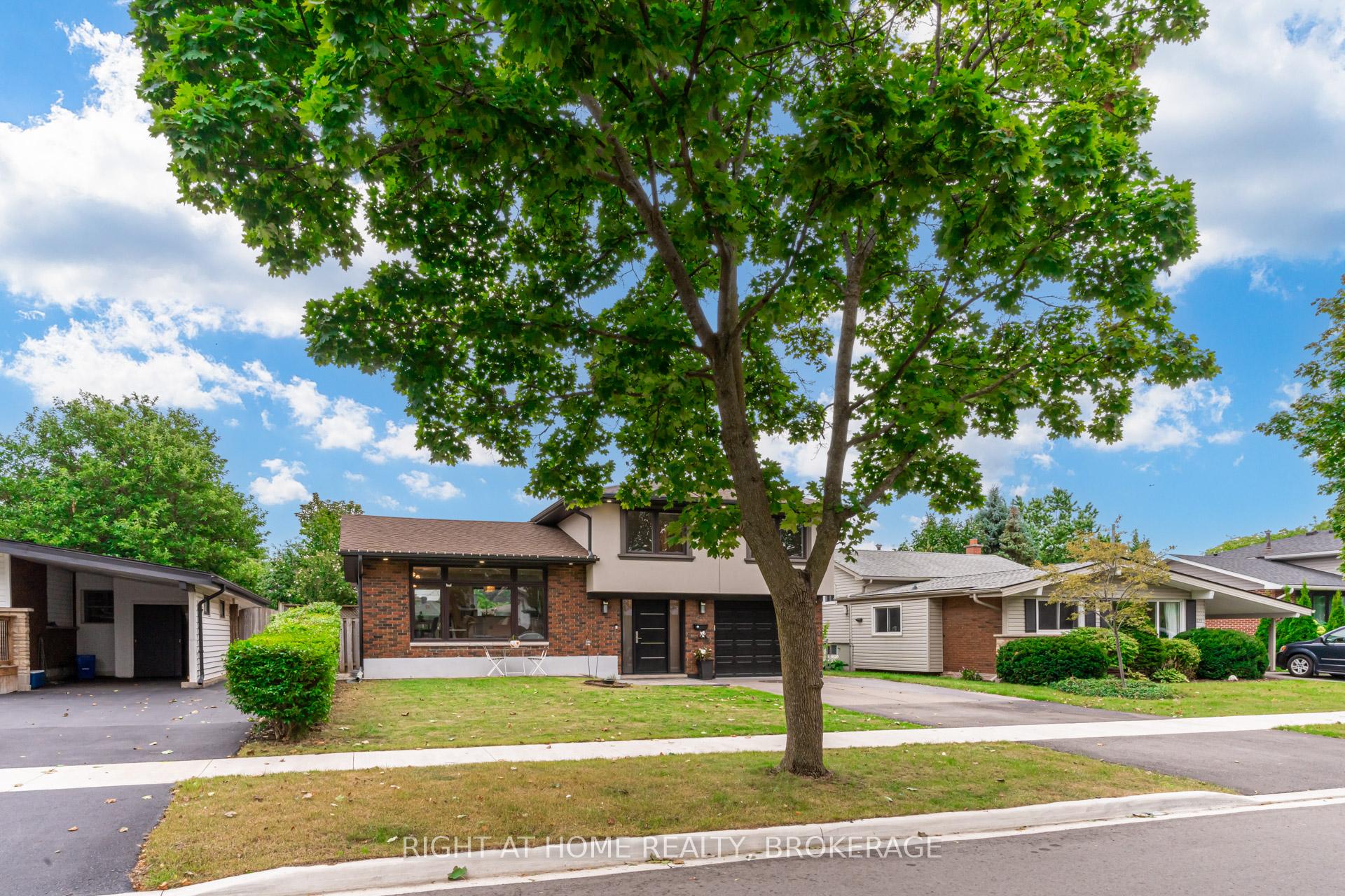 Front of 625 Braemore Road E