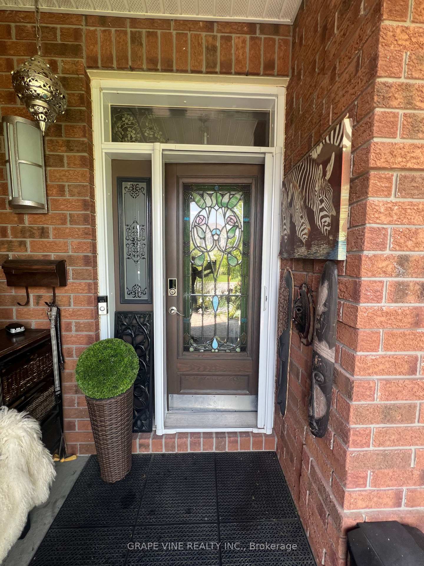 Photo 5 of 777 Rolling River Crescent, Ottawa, Riverside South/Gloucester Glen — HOMEH