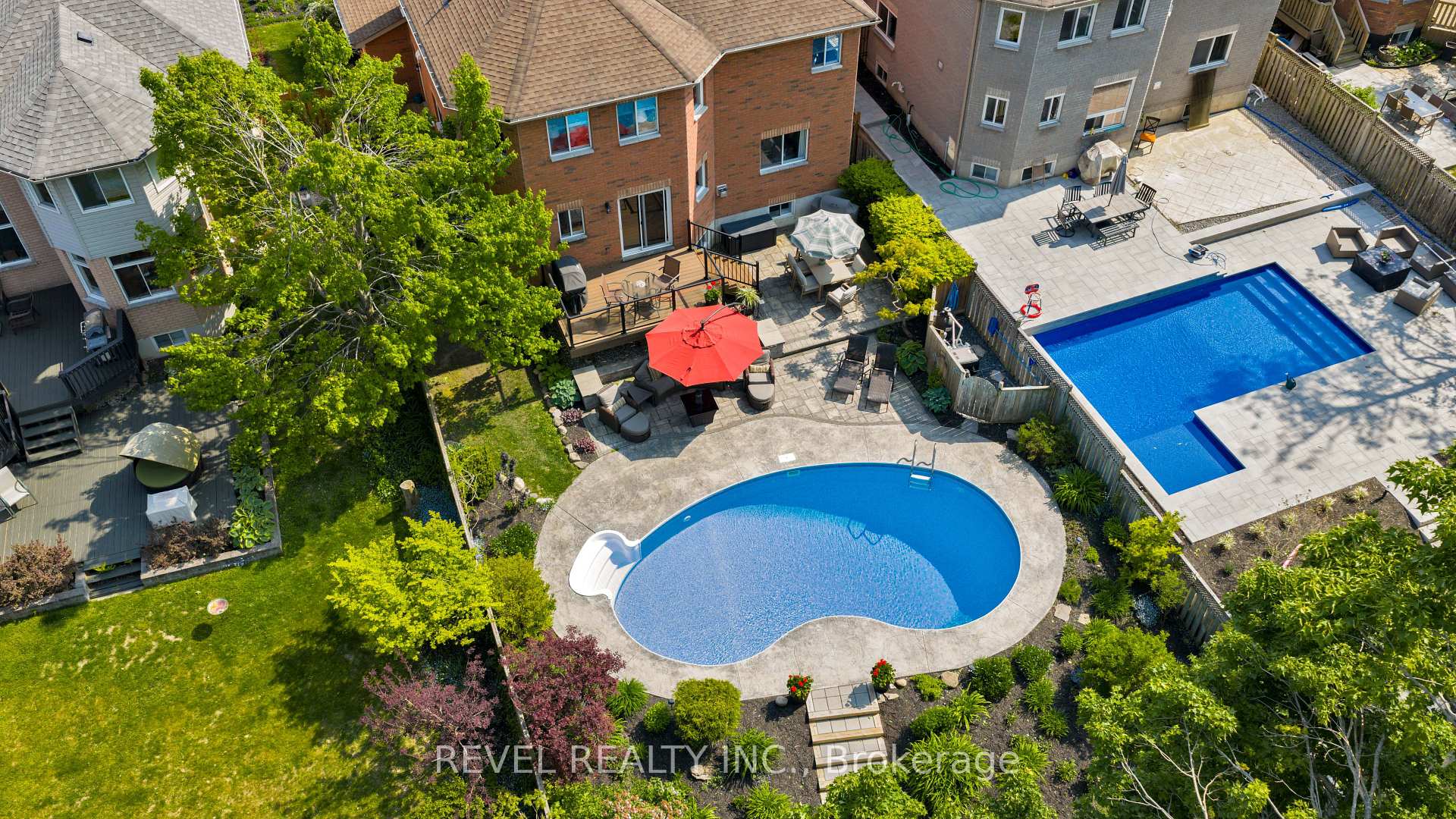 Photo 2 of 34 Allsop Crescent, Barrie, Holly — HOMEH