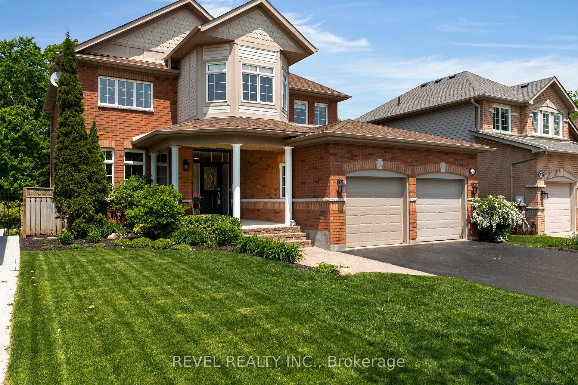 Photo 4 of 34 Allsop Crescent, Barrie, Holly — HOMEH