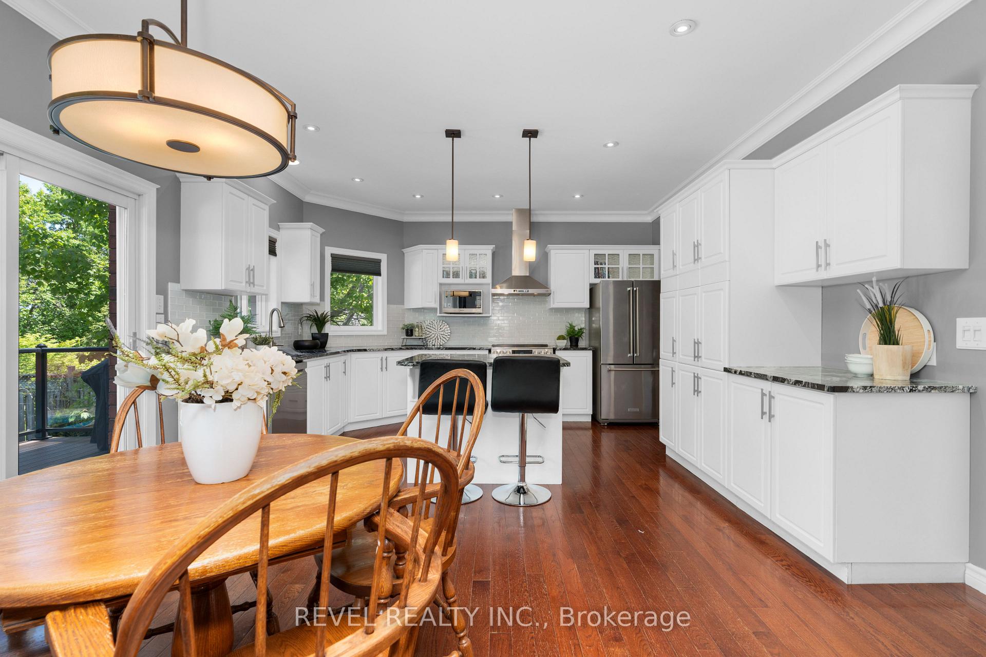 Photo 18 of 34 Allsop Crescent, Barrie, Holly — HOMEH