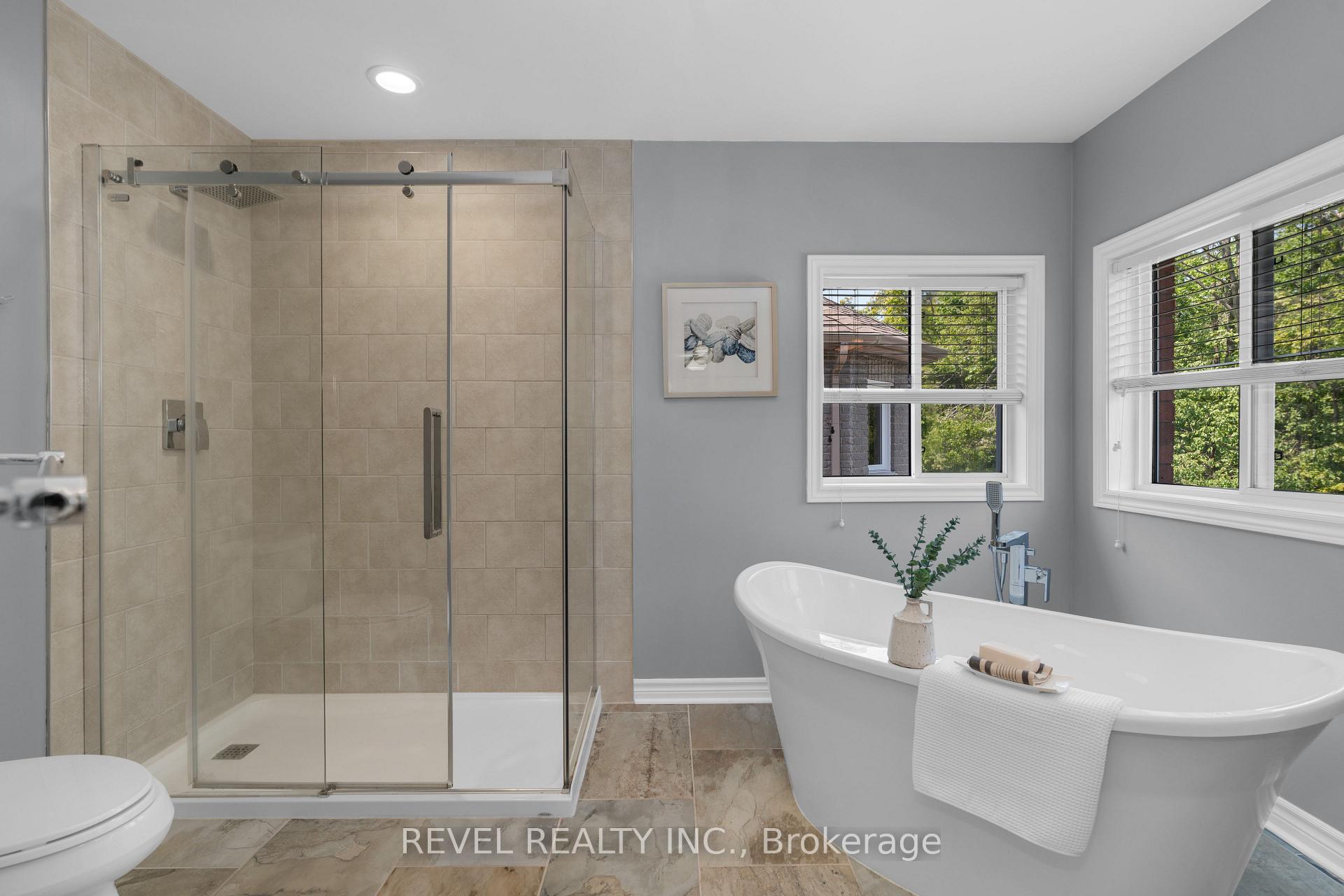 Photo 23 of 34 Allsop Crescent, Barrie, Holly — HOMEH