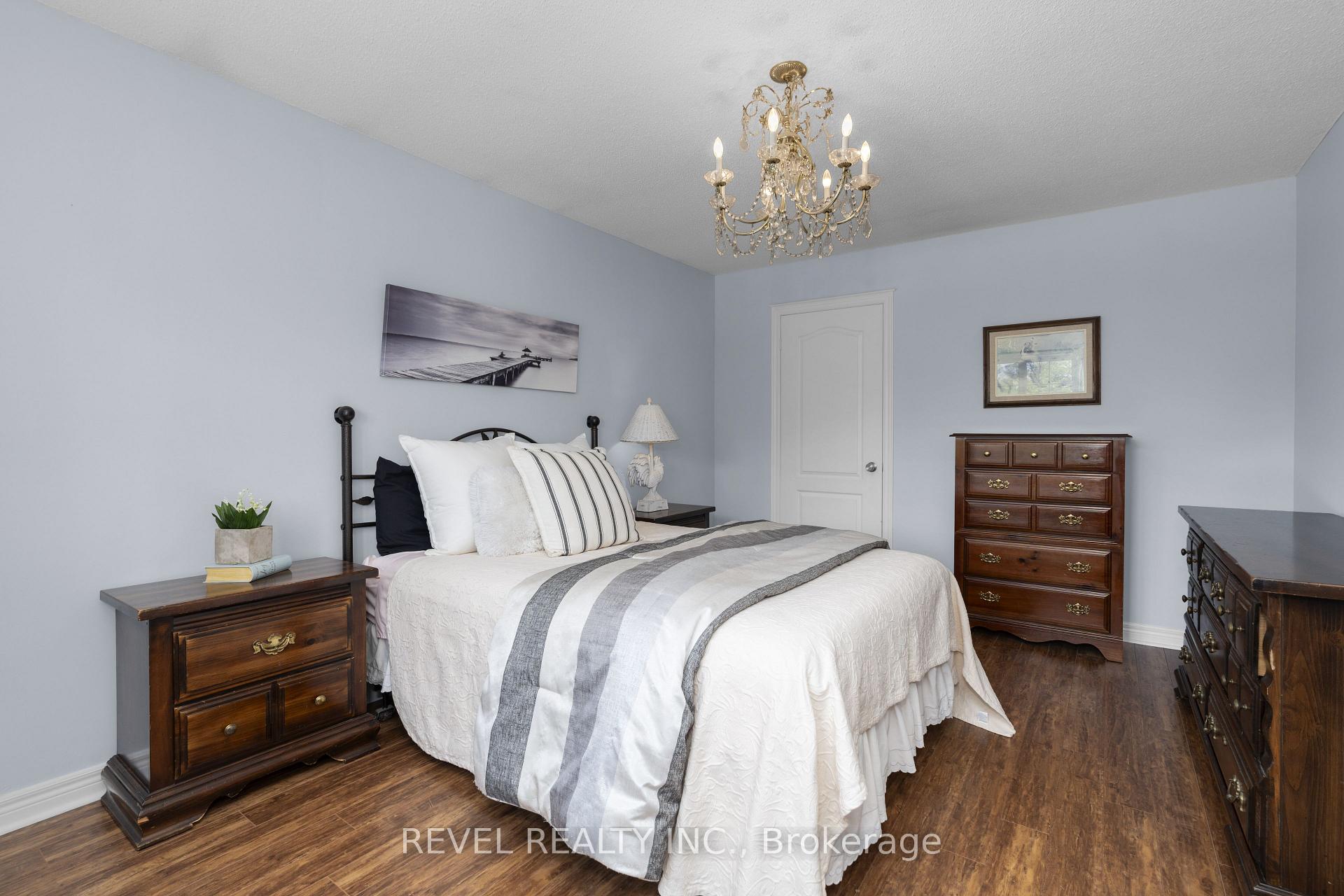Photo 28 of 34 Allsop Crescent, Barrie, Holly — HOMEH