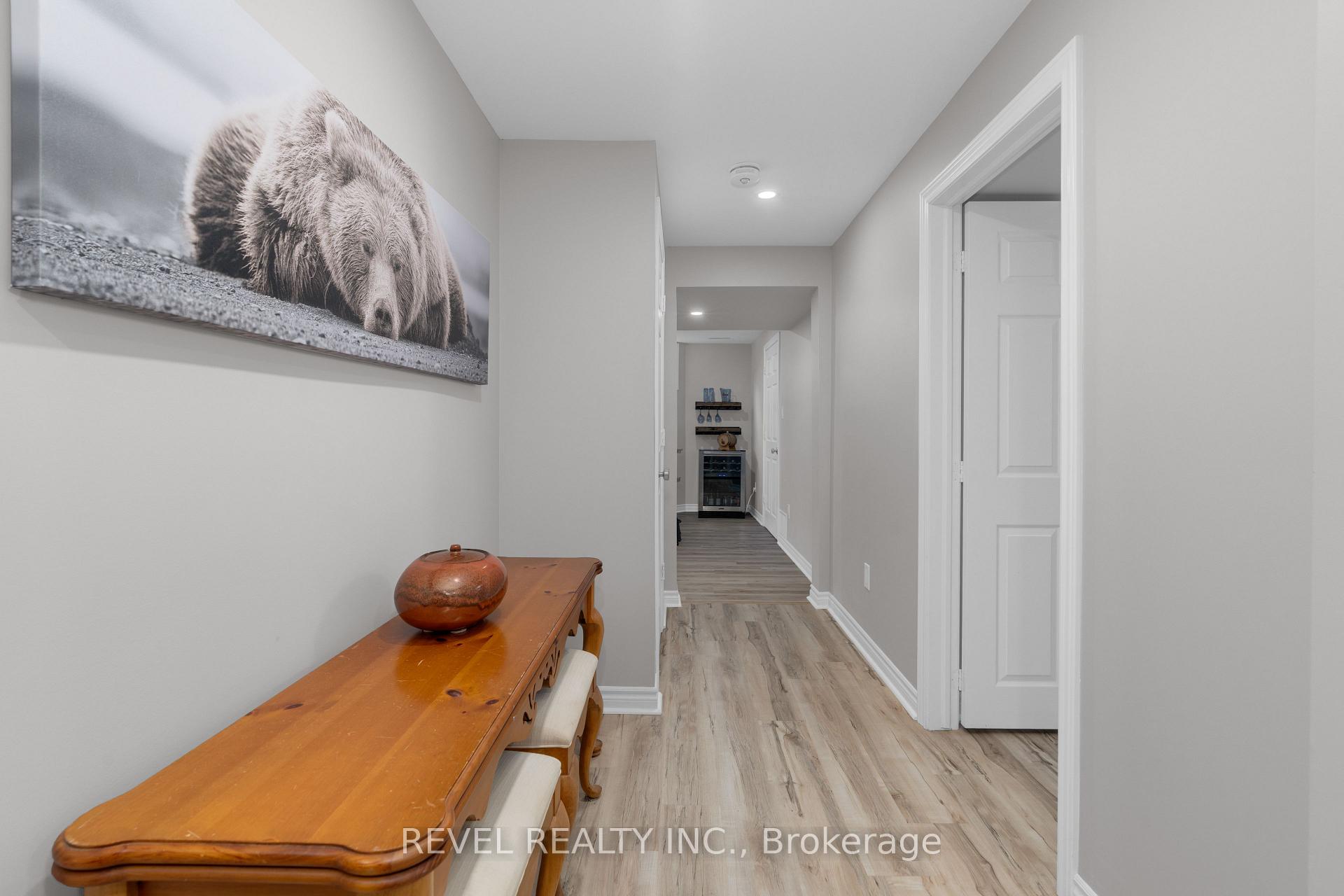 Photo 32 of 34 Allsop Crescent, Barrie, Holly — HOMEH