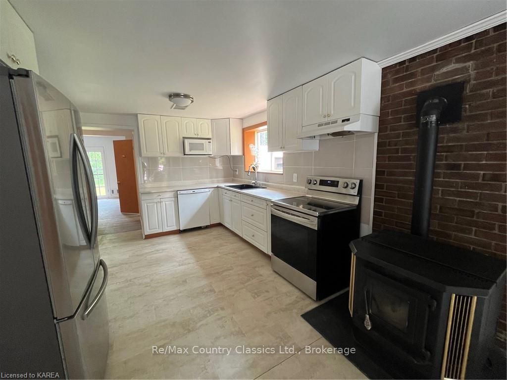 Photo 2 of 1230 Harlowe Road, Frontenac, Frontenac North — HOMEH