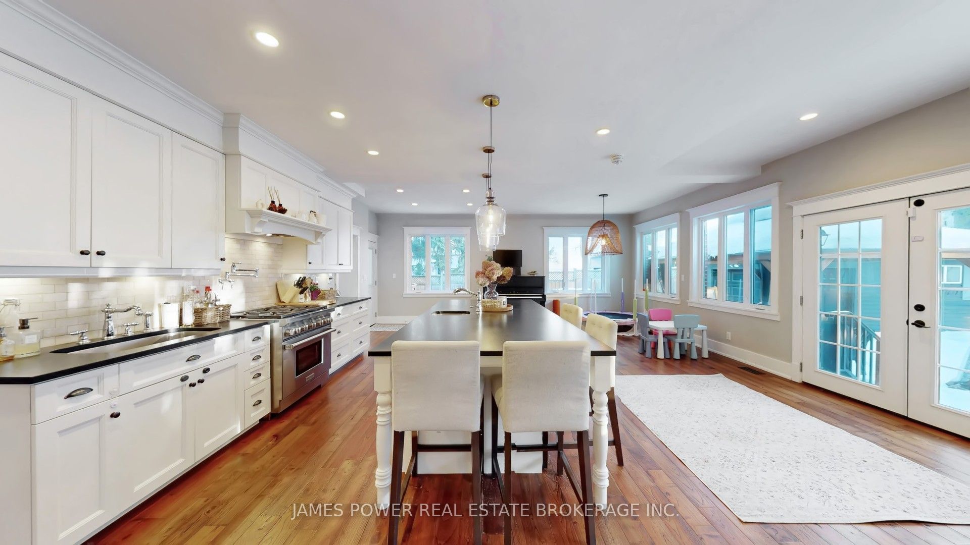 Photo 67 of 556 Stillwater Crescent, Burlington, LaSalle — HOMEH