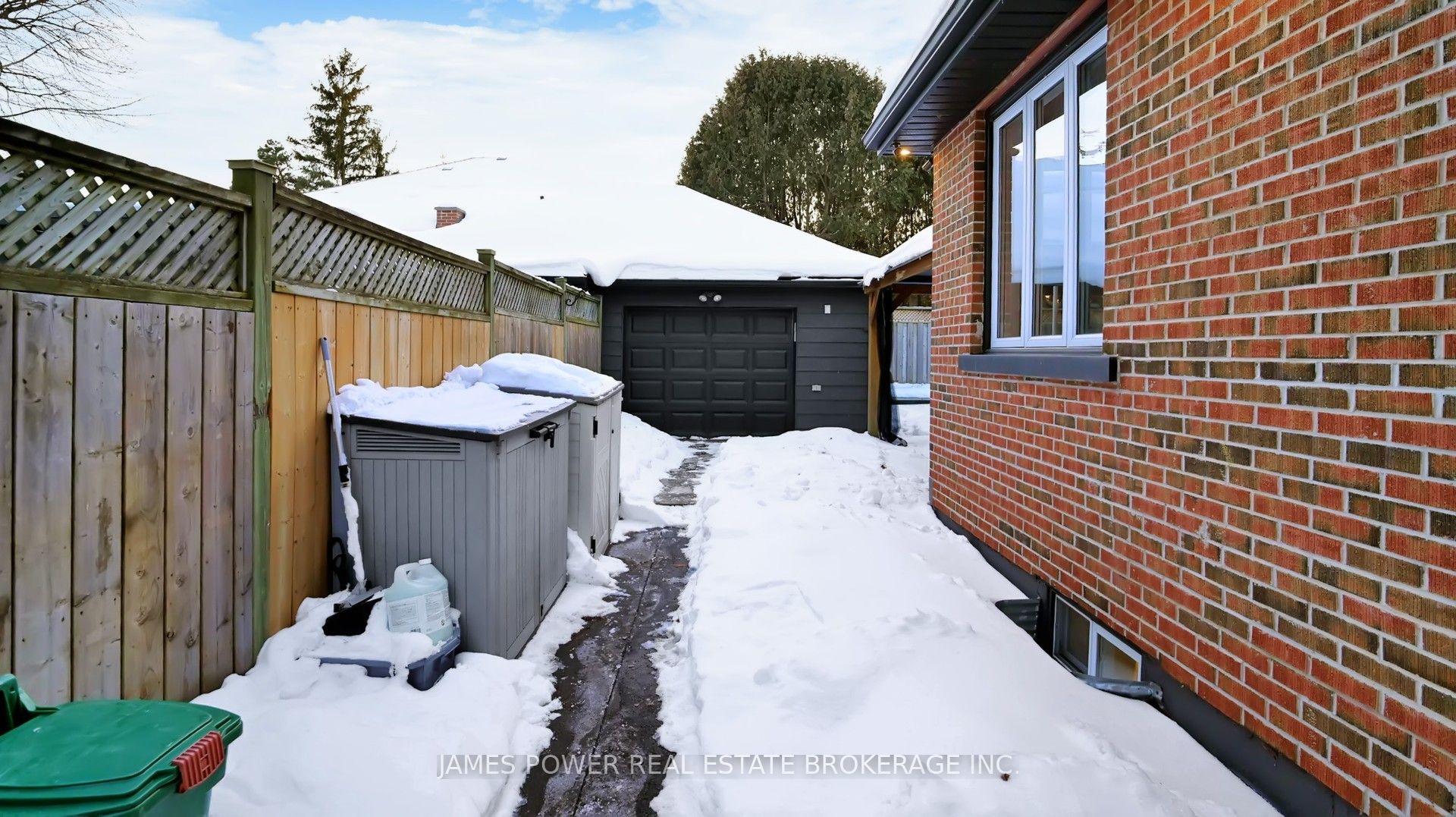 Photo 95 of 556 Stillwater Crescent, Burlington, LaSalle — HOMEH