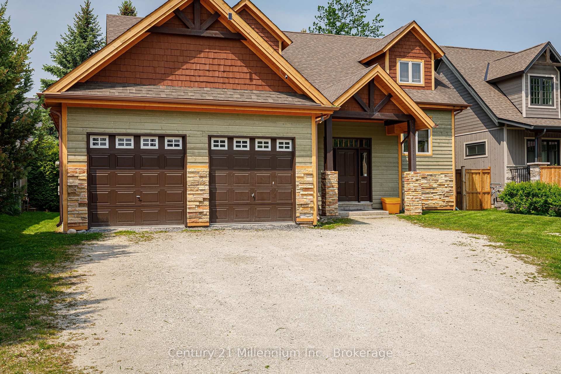 Photo 1 of 191 Brooker Boulevard, Blue Mountains — HOMEH