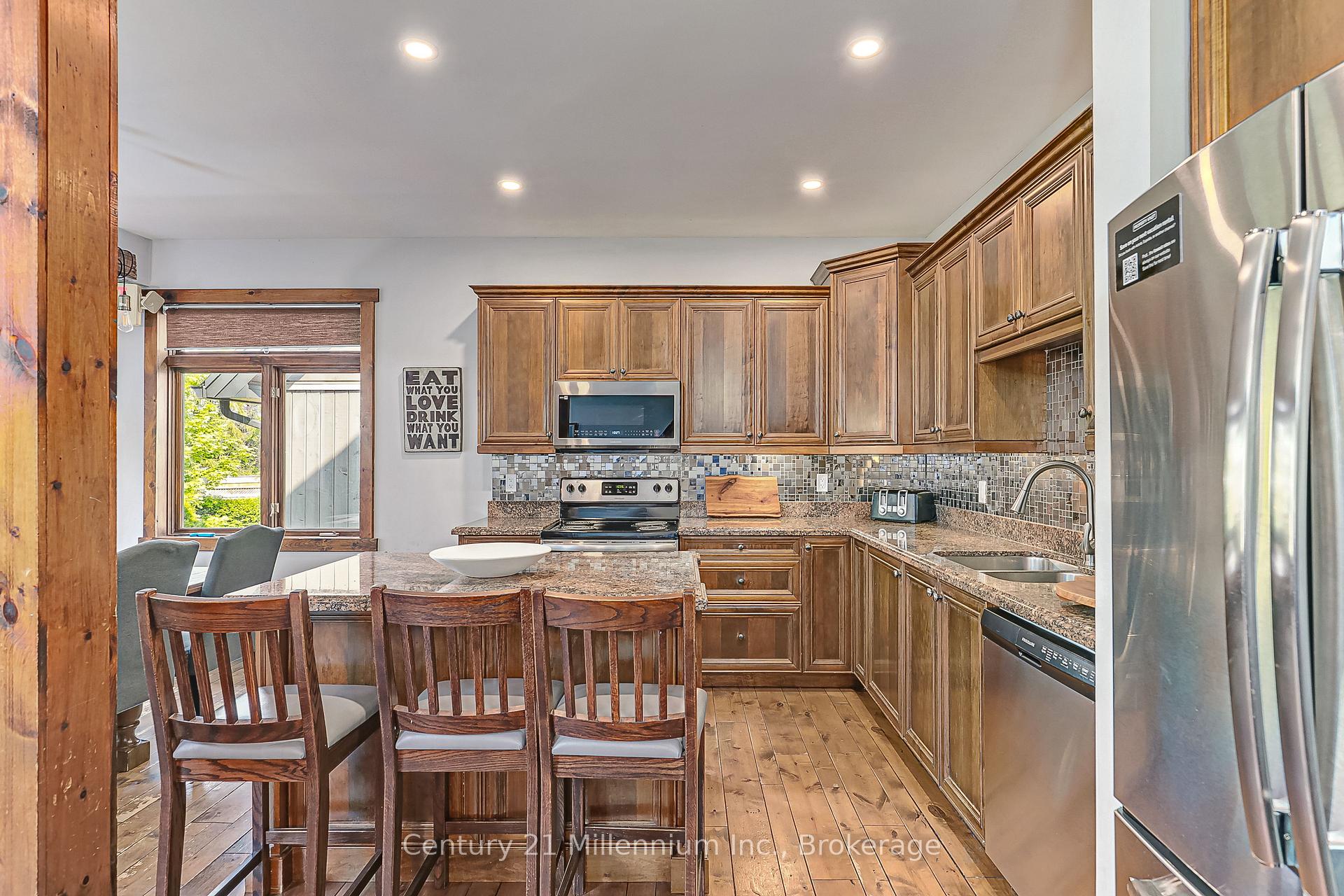 Photo 8 of 191 Brooker Boulevard, Blue Mountains — HOMEH