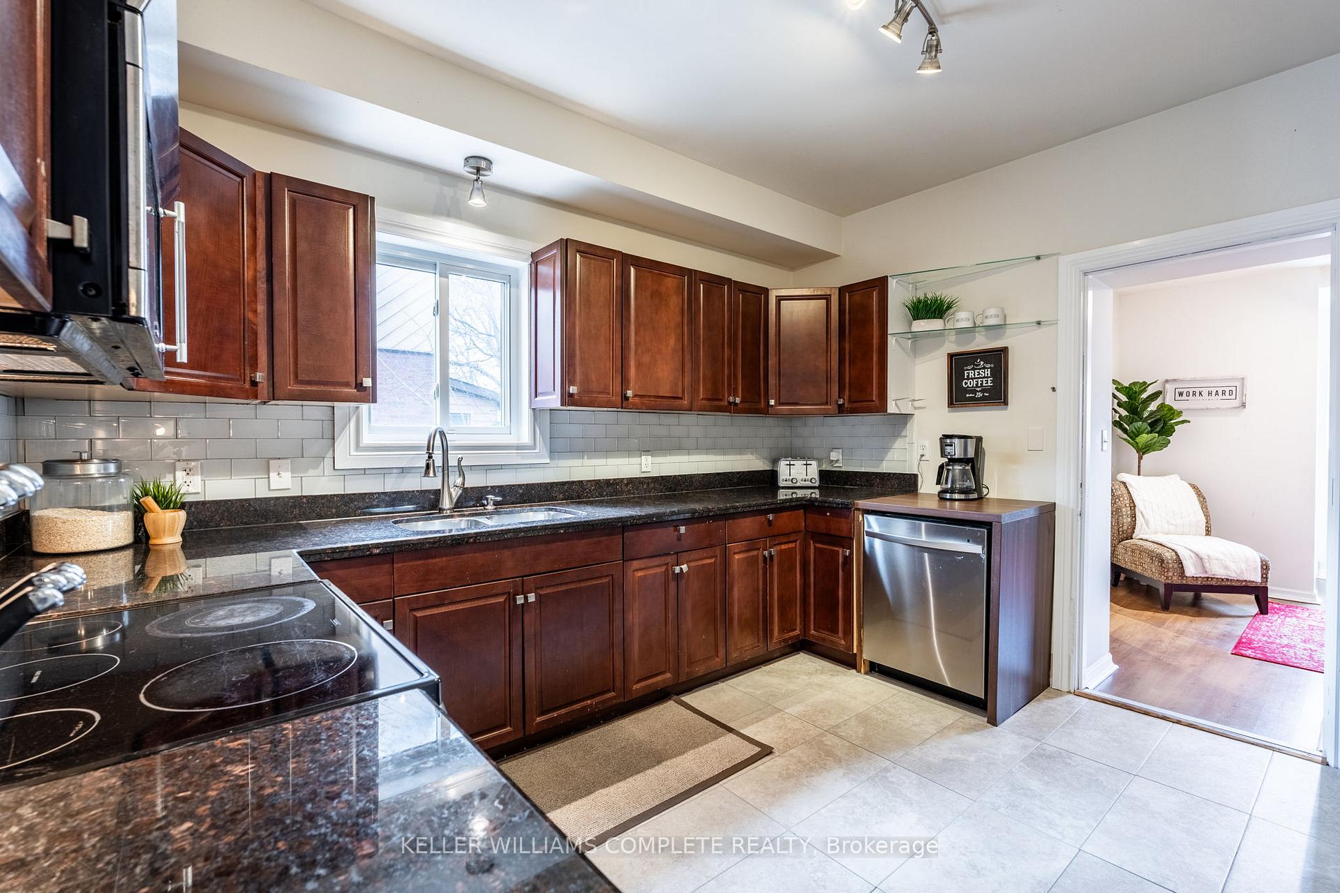 Photo 9 of 48 West 3rd Street, Hamilton, Bonnington — HOMEH