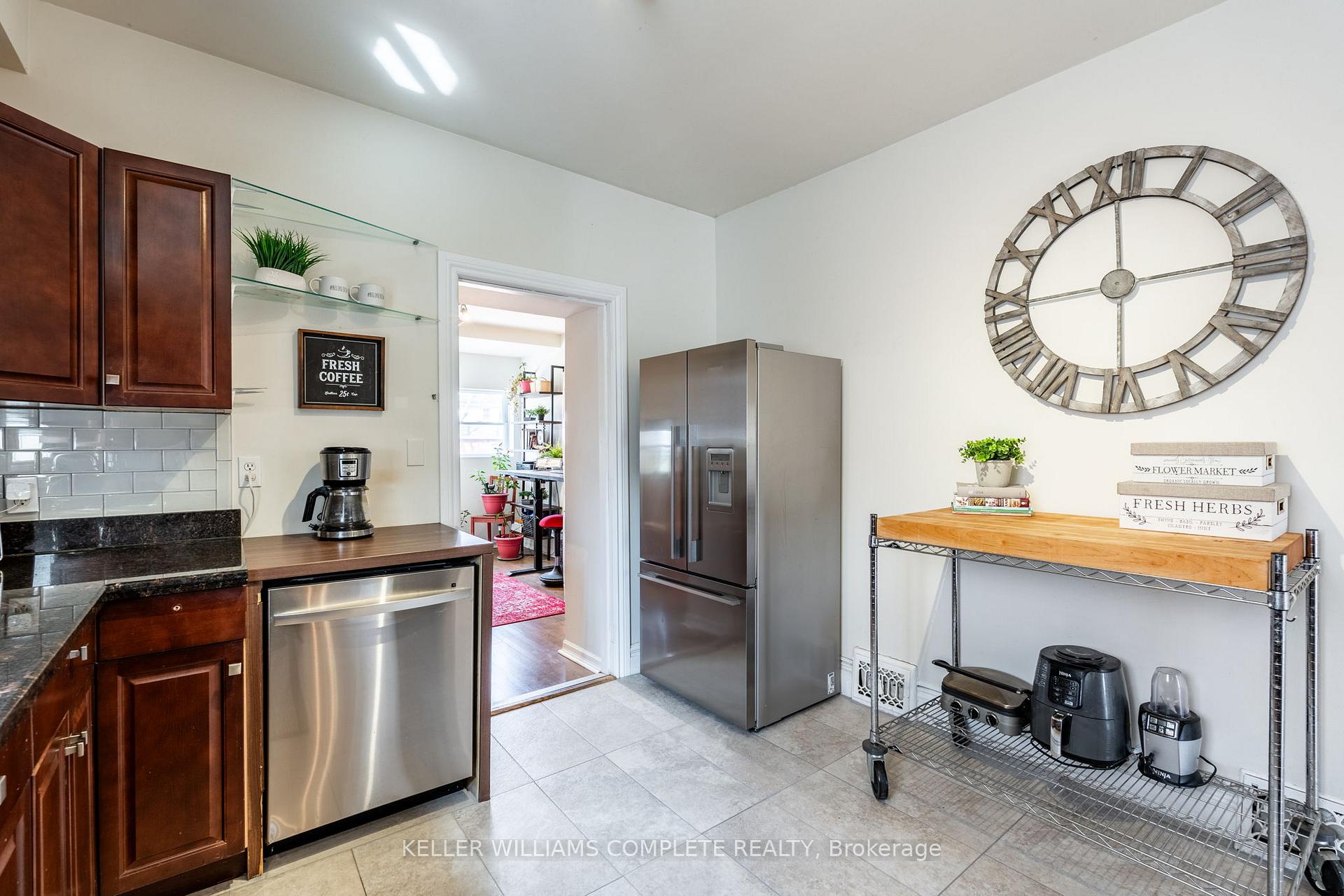 Photo 11 of 48 West 3rd Street, Hamilton, Bonnington — HOMEH